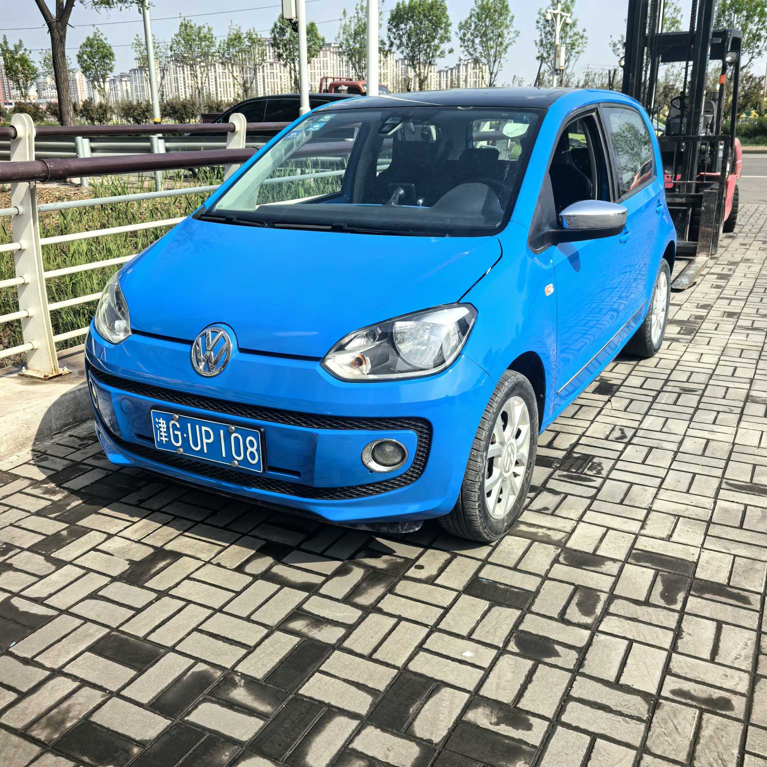 Volkswagen up! 2015 Volkswagen up! 2015 immagine di auto