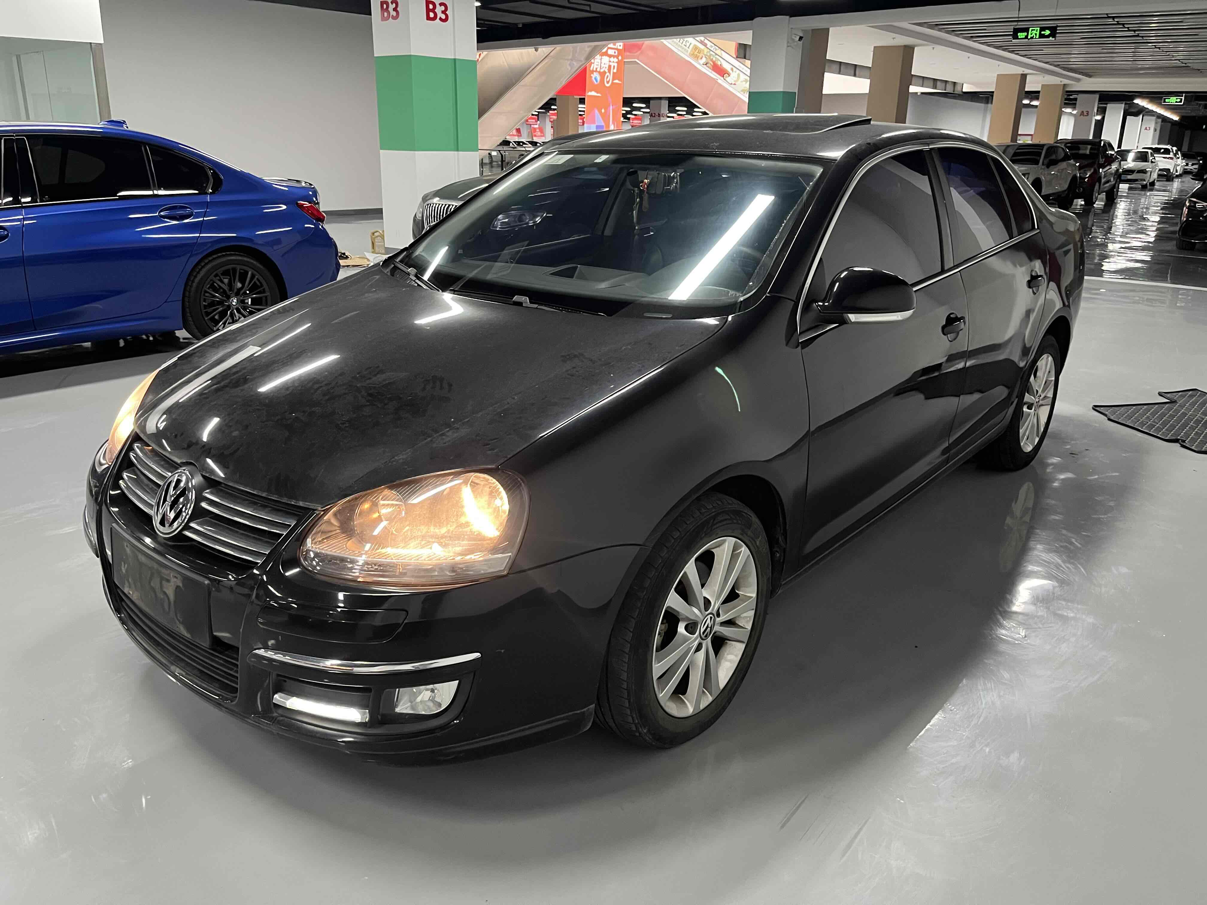 Volkswagen Sagitar 2011 immagine di auto 