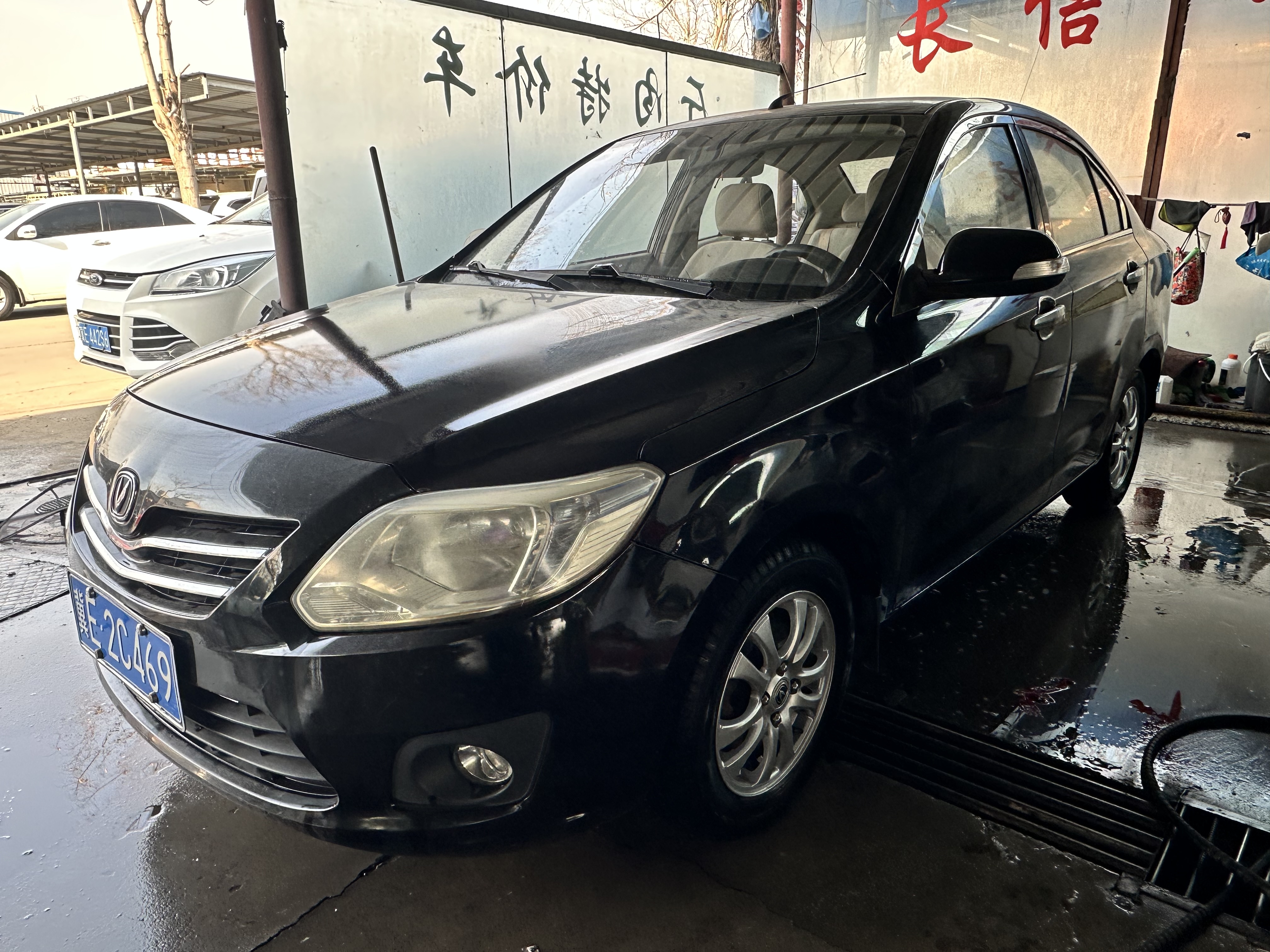 Changan Alsvin V3 2014 car image 