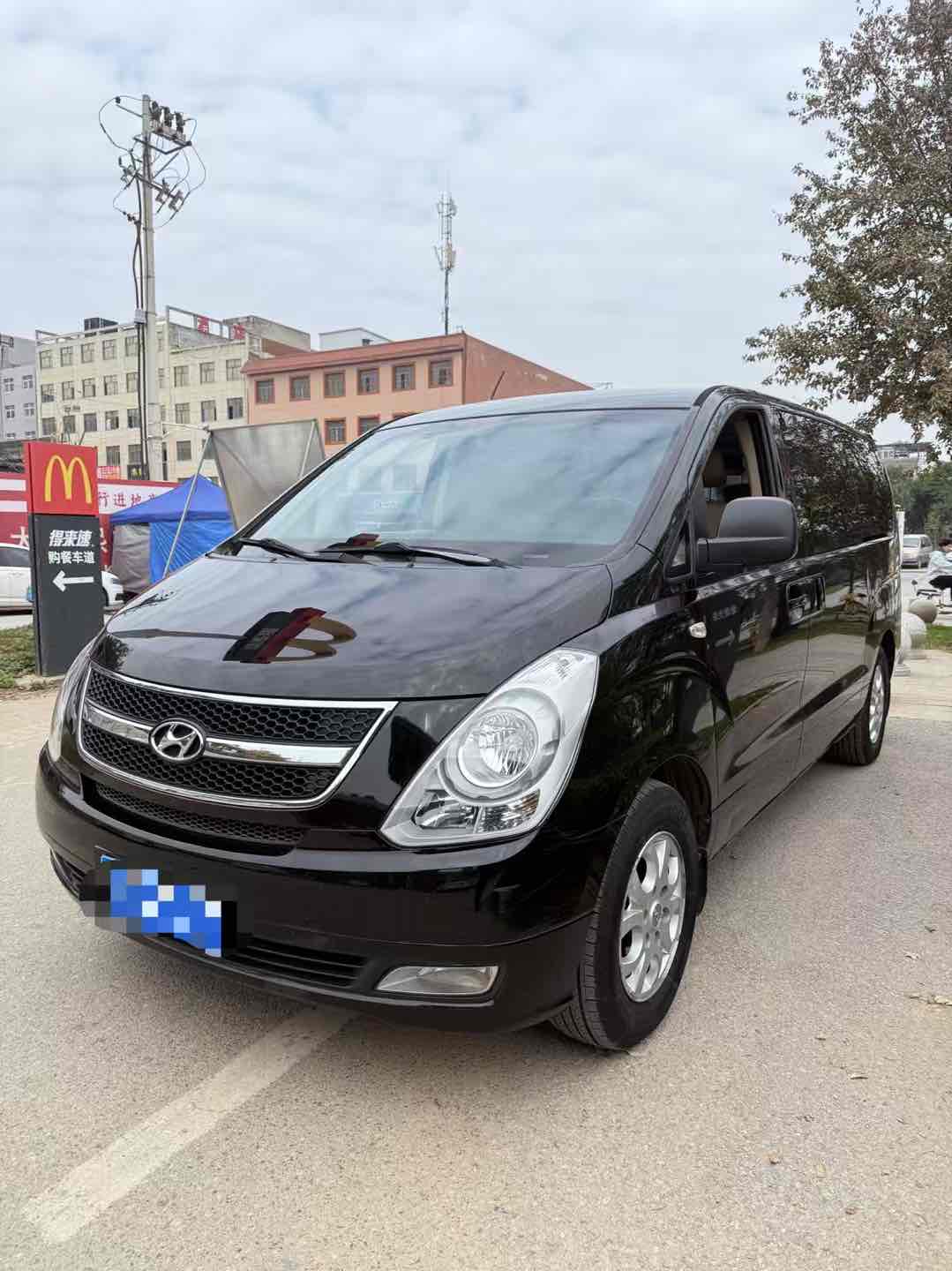 Hyundai H-1 2015 car image 
