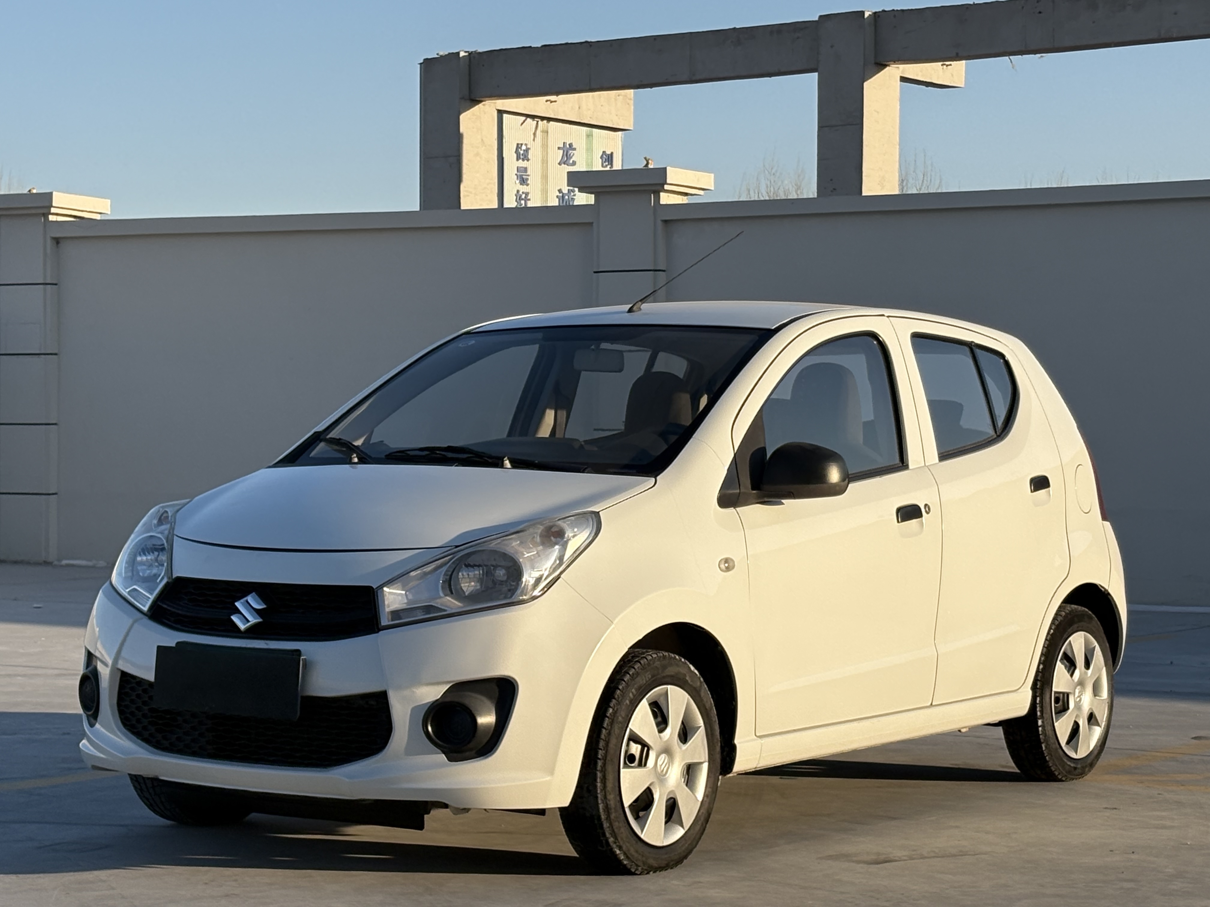 Suzuki Alto 2018 image de voiture 