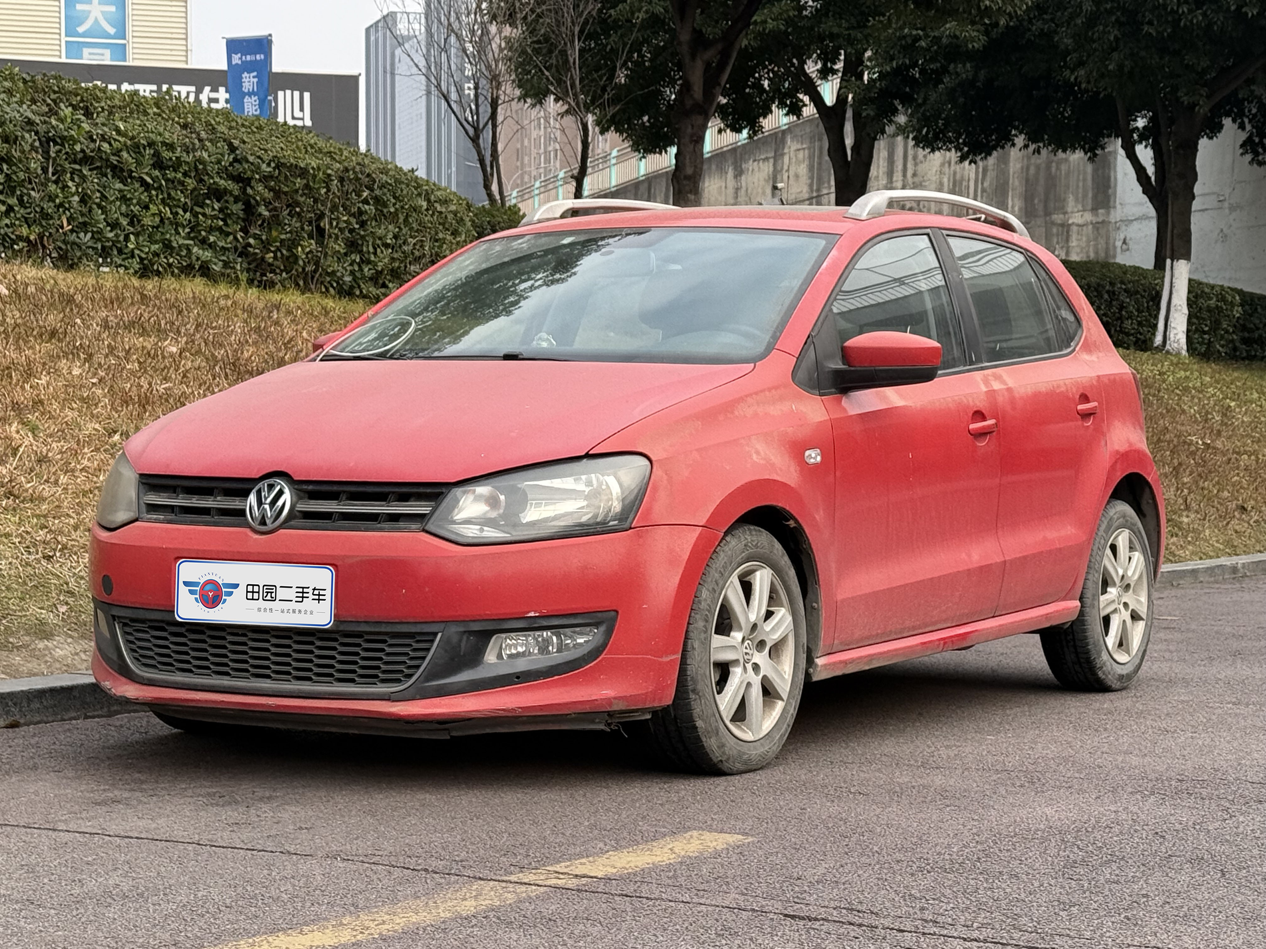 Volkswagen Polo 2012 car image 