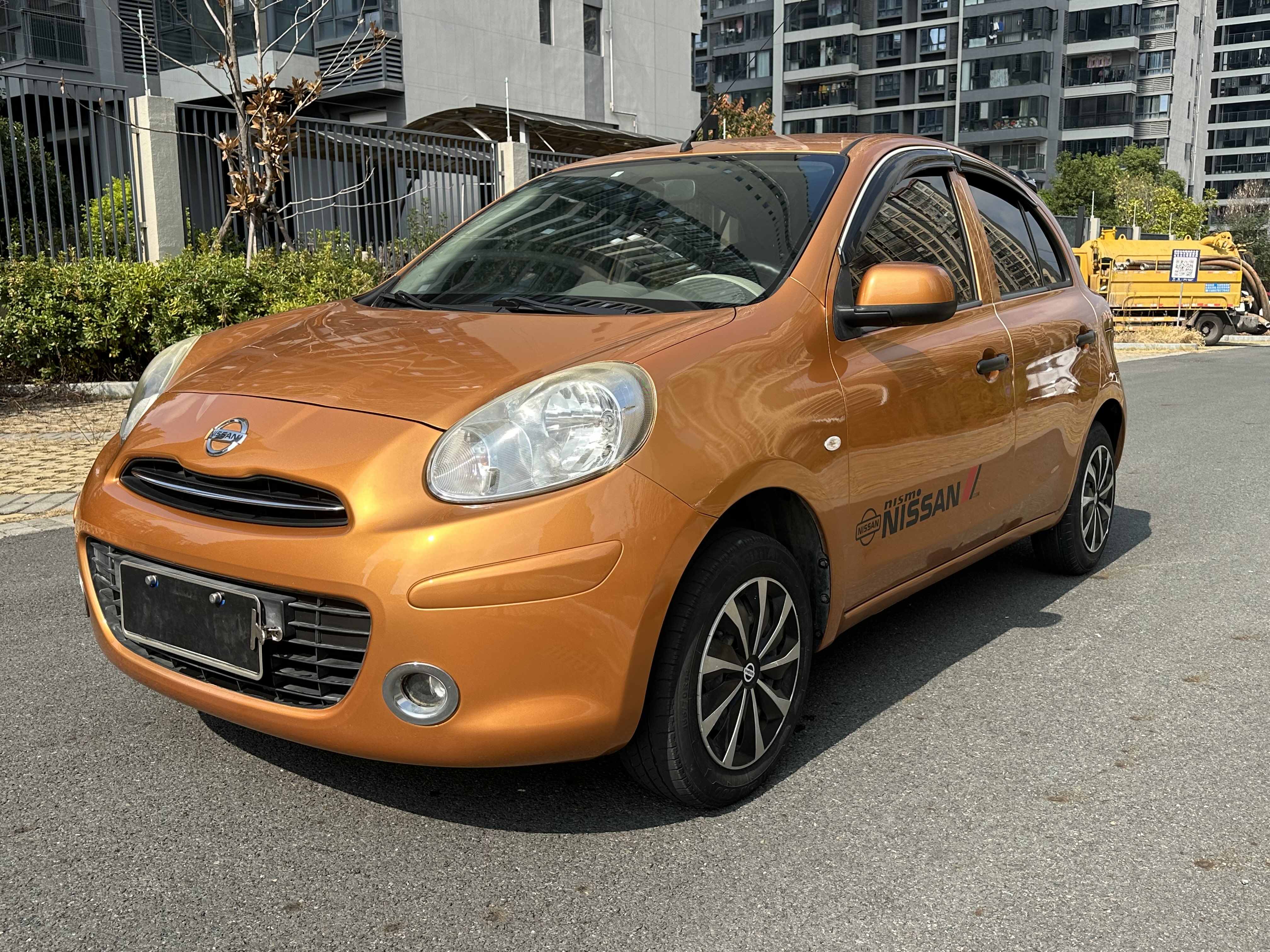 Nissan March 2014 汽车图片 