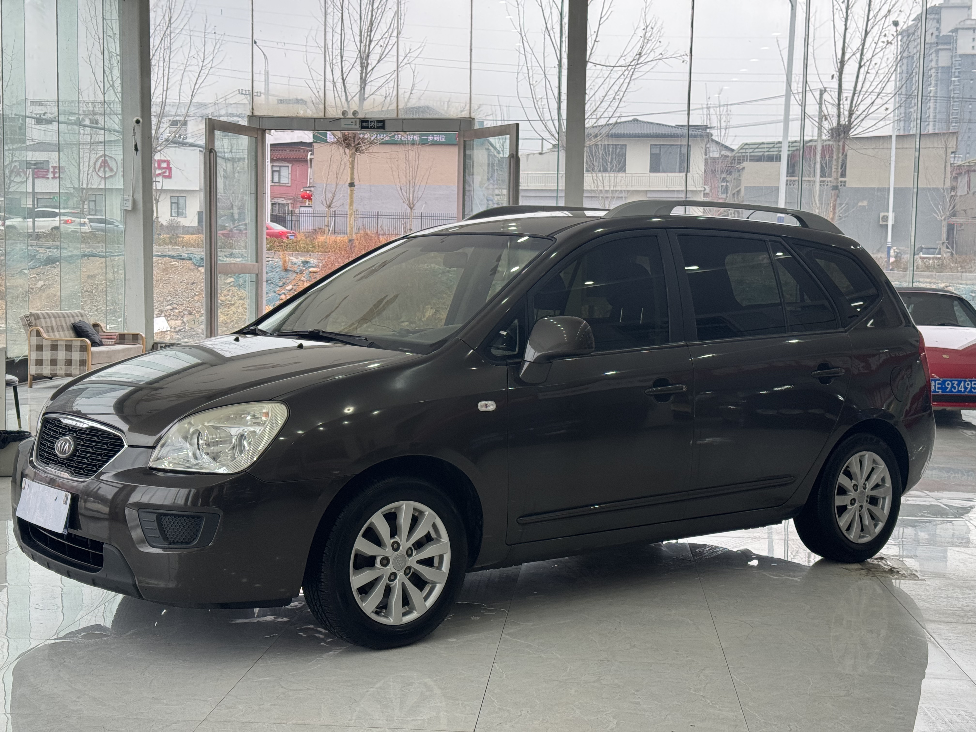 Kia Carens 2012 汽车图片 