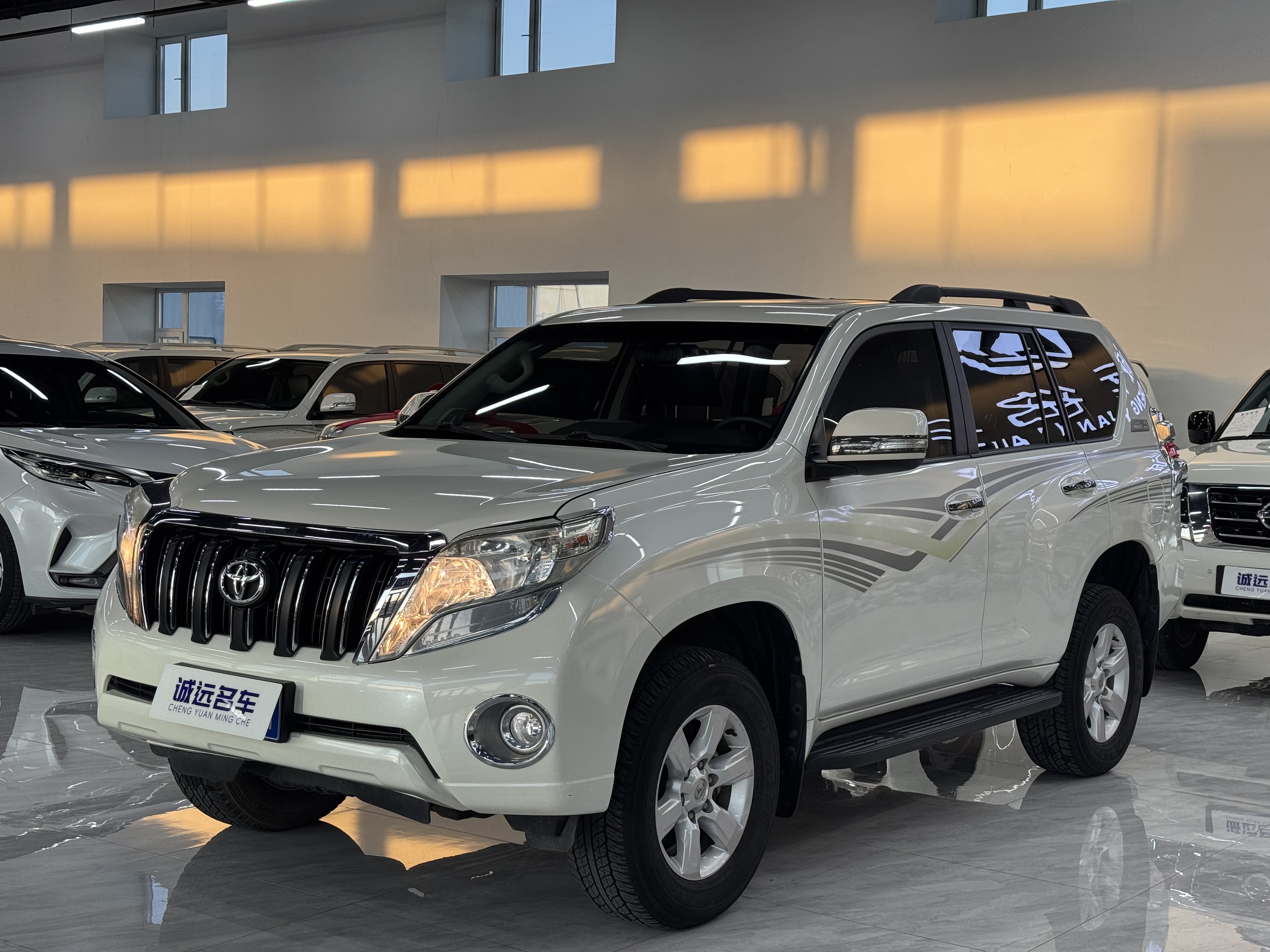 Toyota Land Cruiser Prado 2017 Toyota Land Cruiser Prado 2017 汽车图片