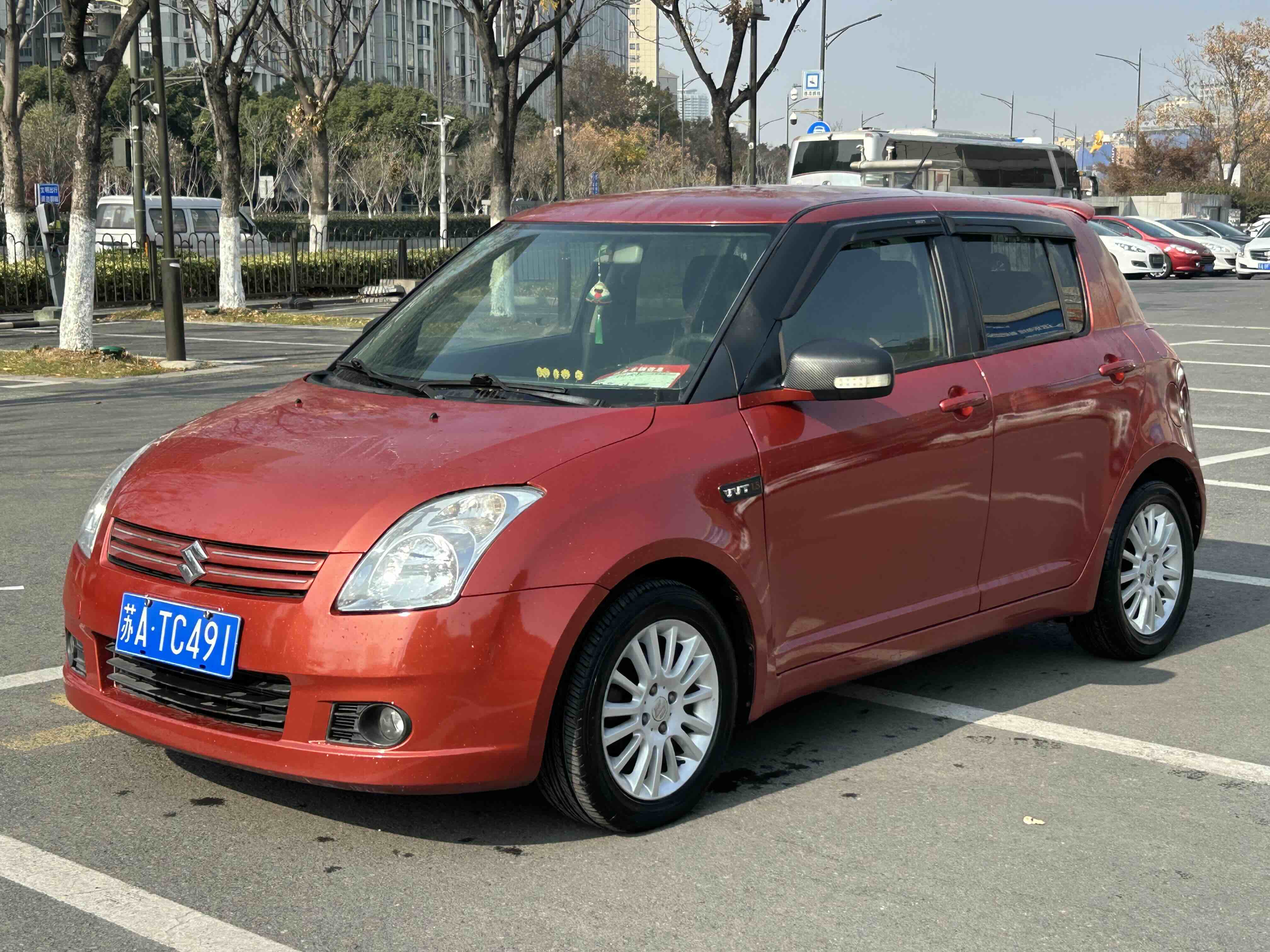 Suzuki Swift 2010 Suzuki Swift 2010 car image
