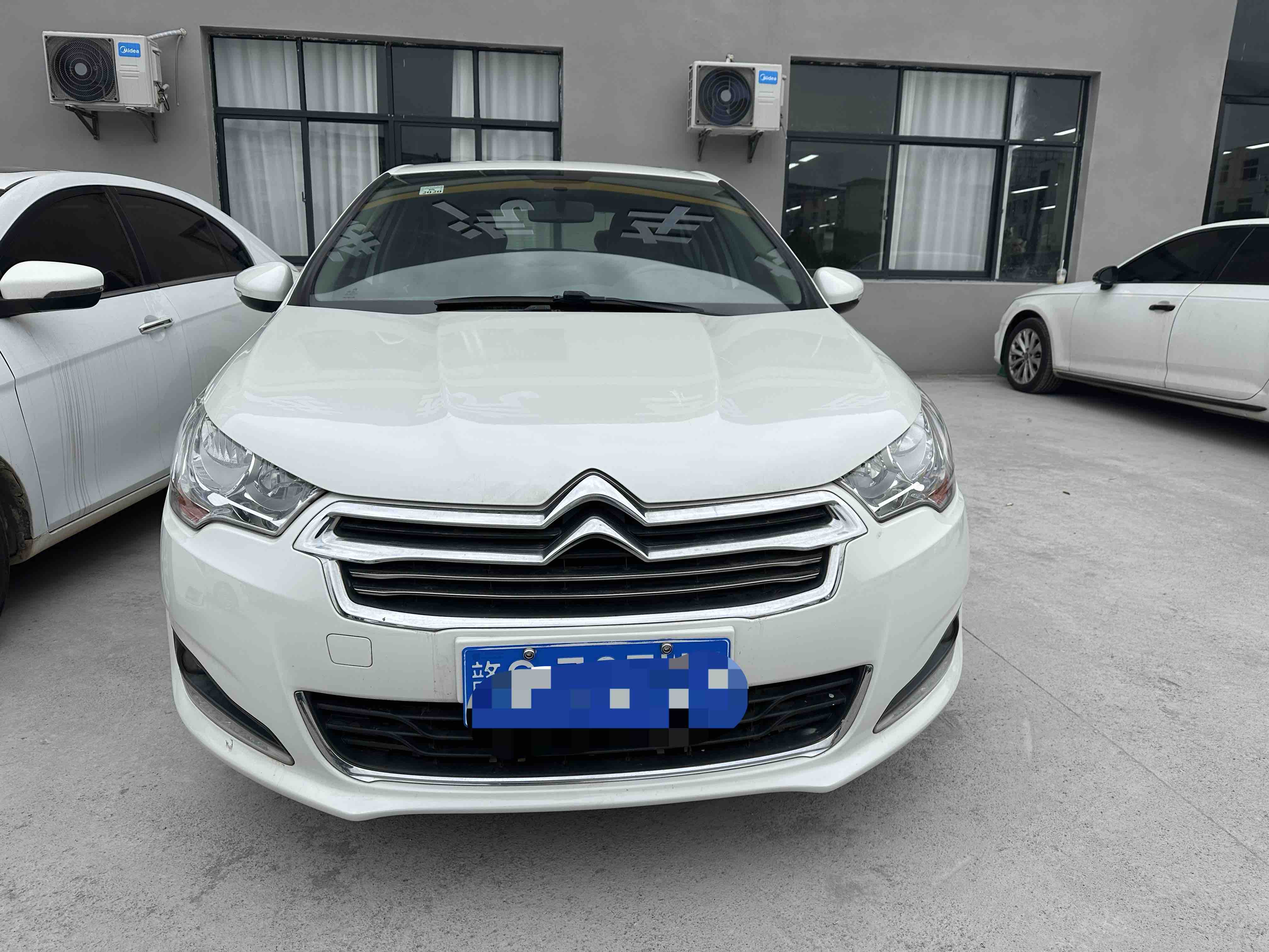 Citroen C4L 2016 car image 