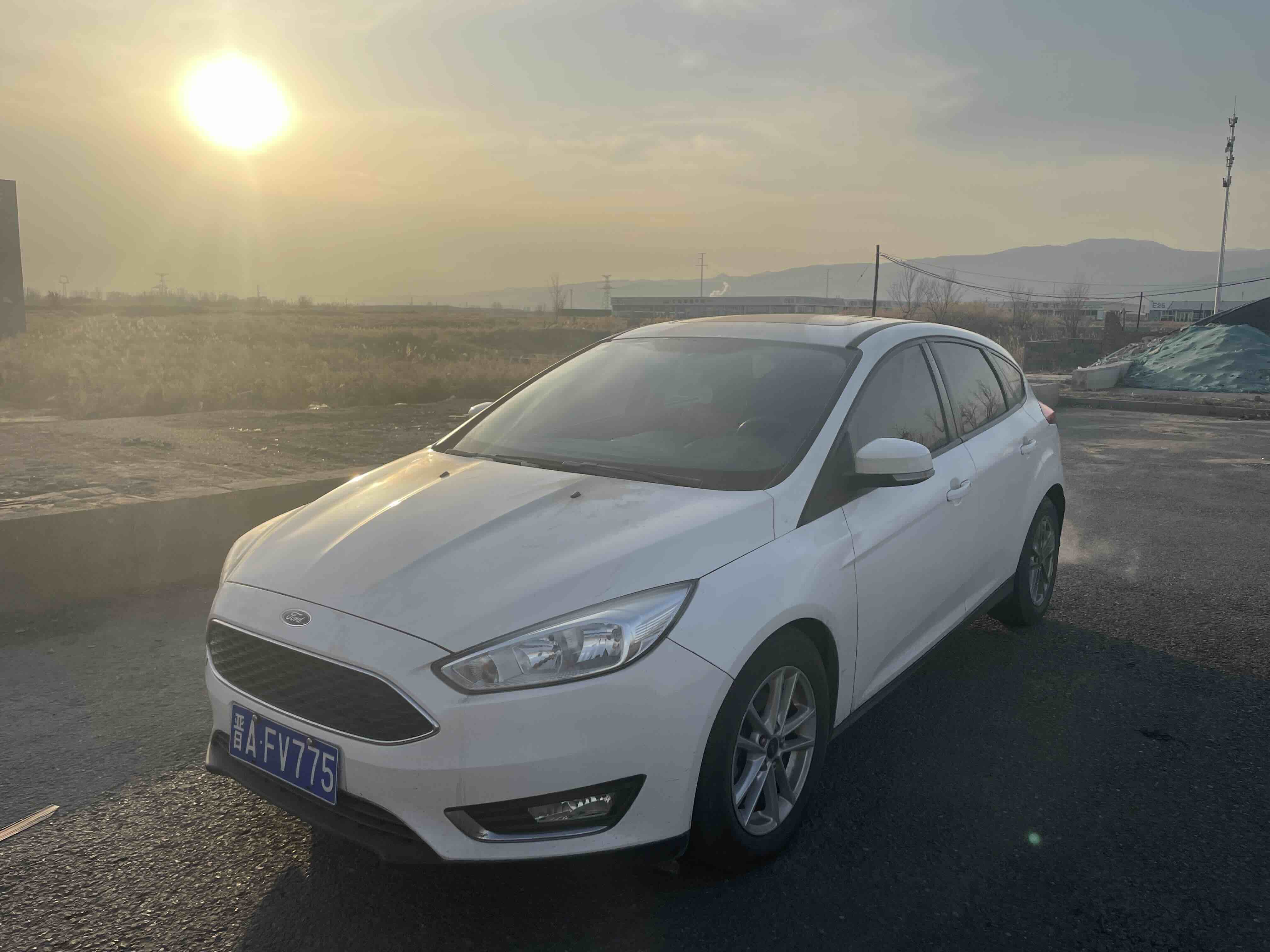 Ford Focus 2015 car image 