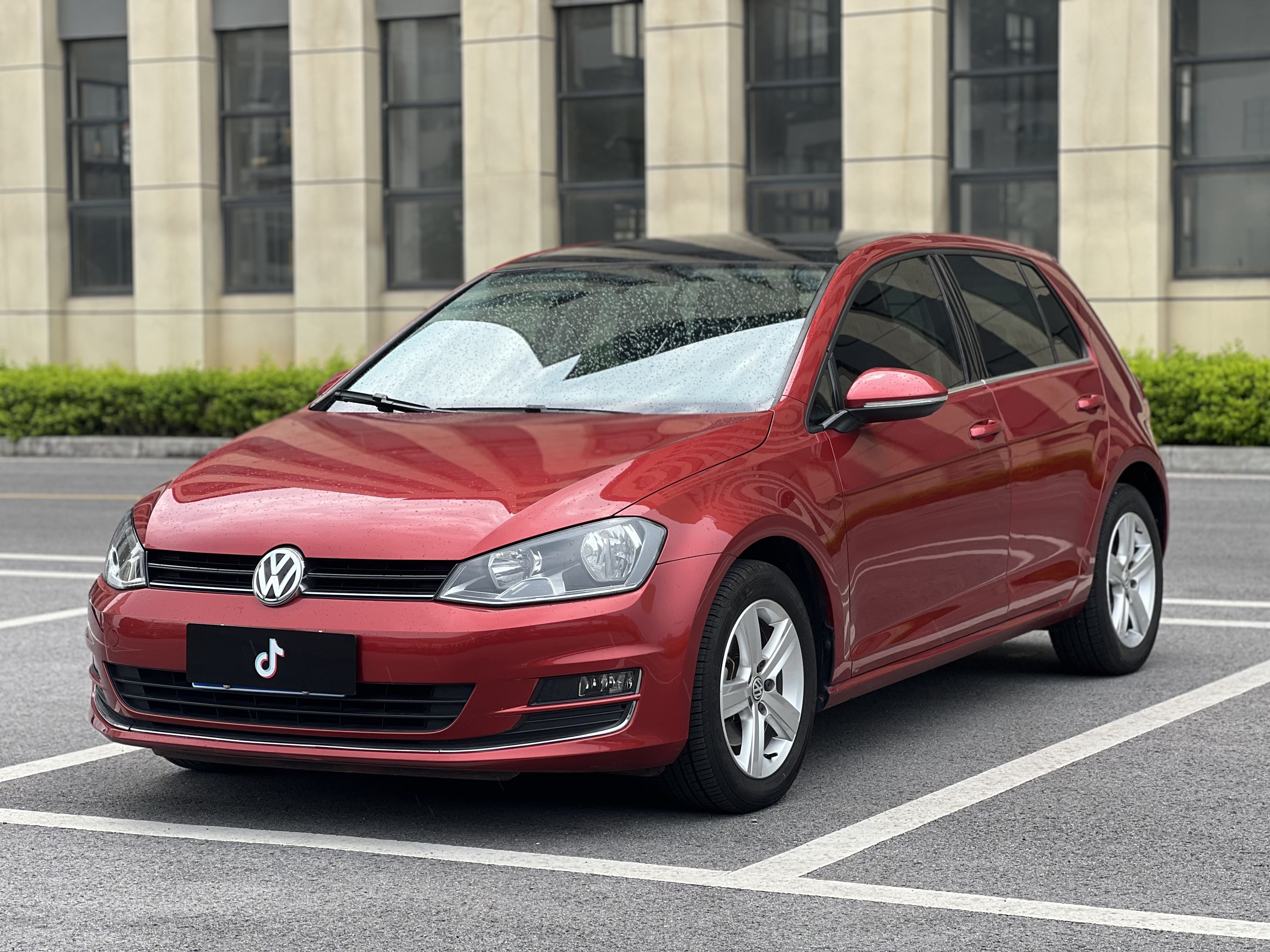 Volkswagen Golf 2016 car image 