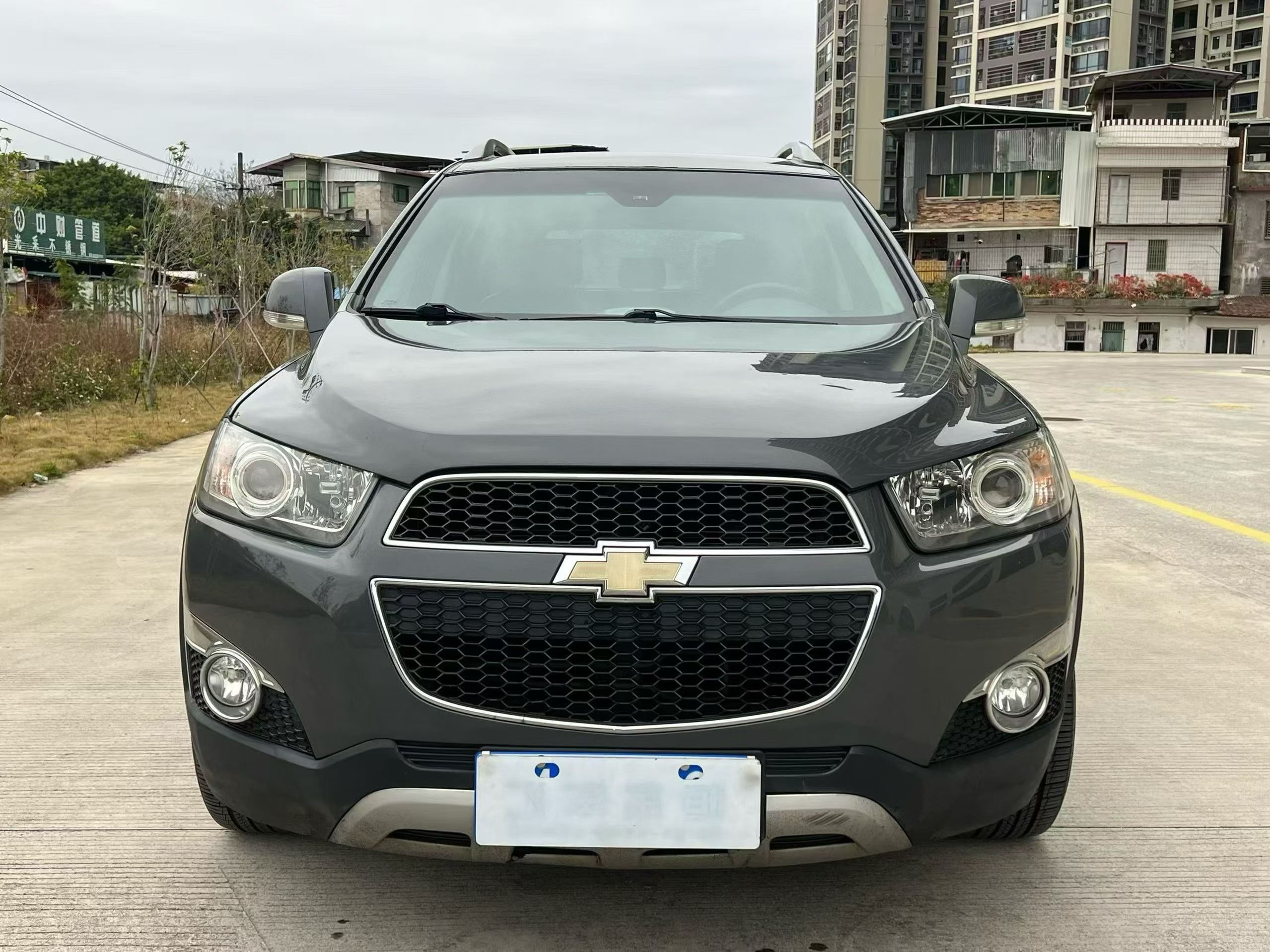 Chevrolet Captiva (Imported) 2012 car image 