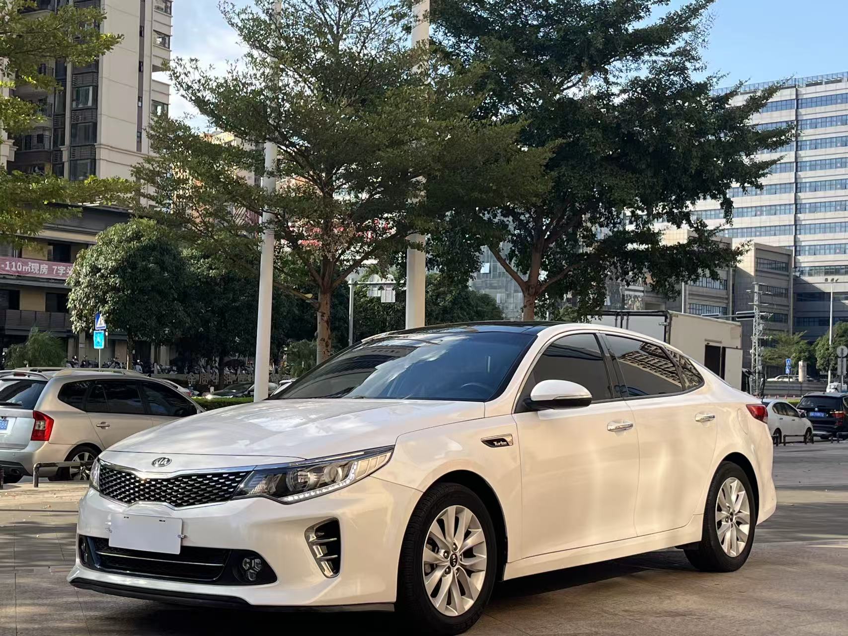 Kia K5 2016 Kia K5 2016 car image