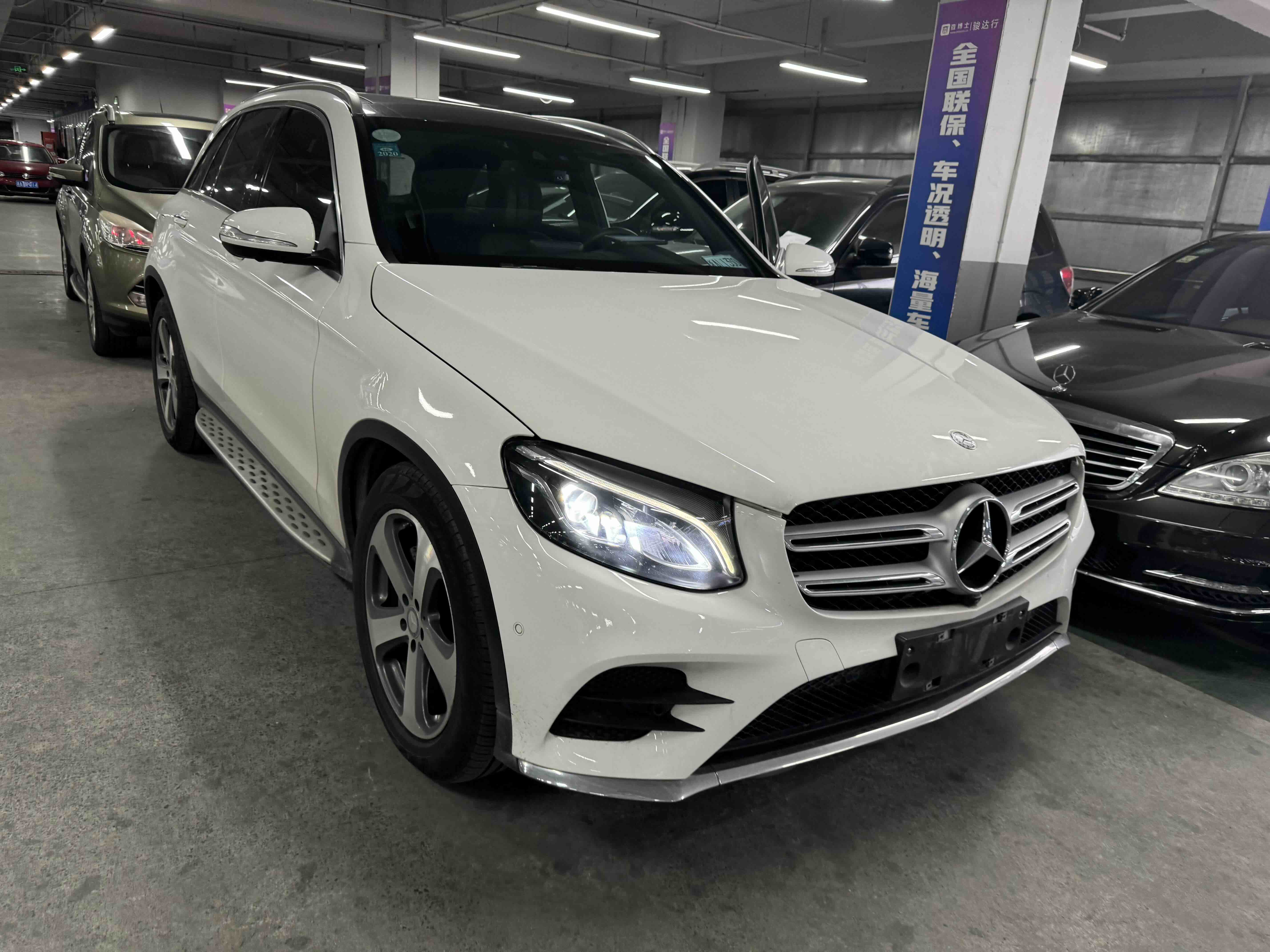 Mercedes-Benz GLC Class 2016 汽车图片 