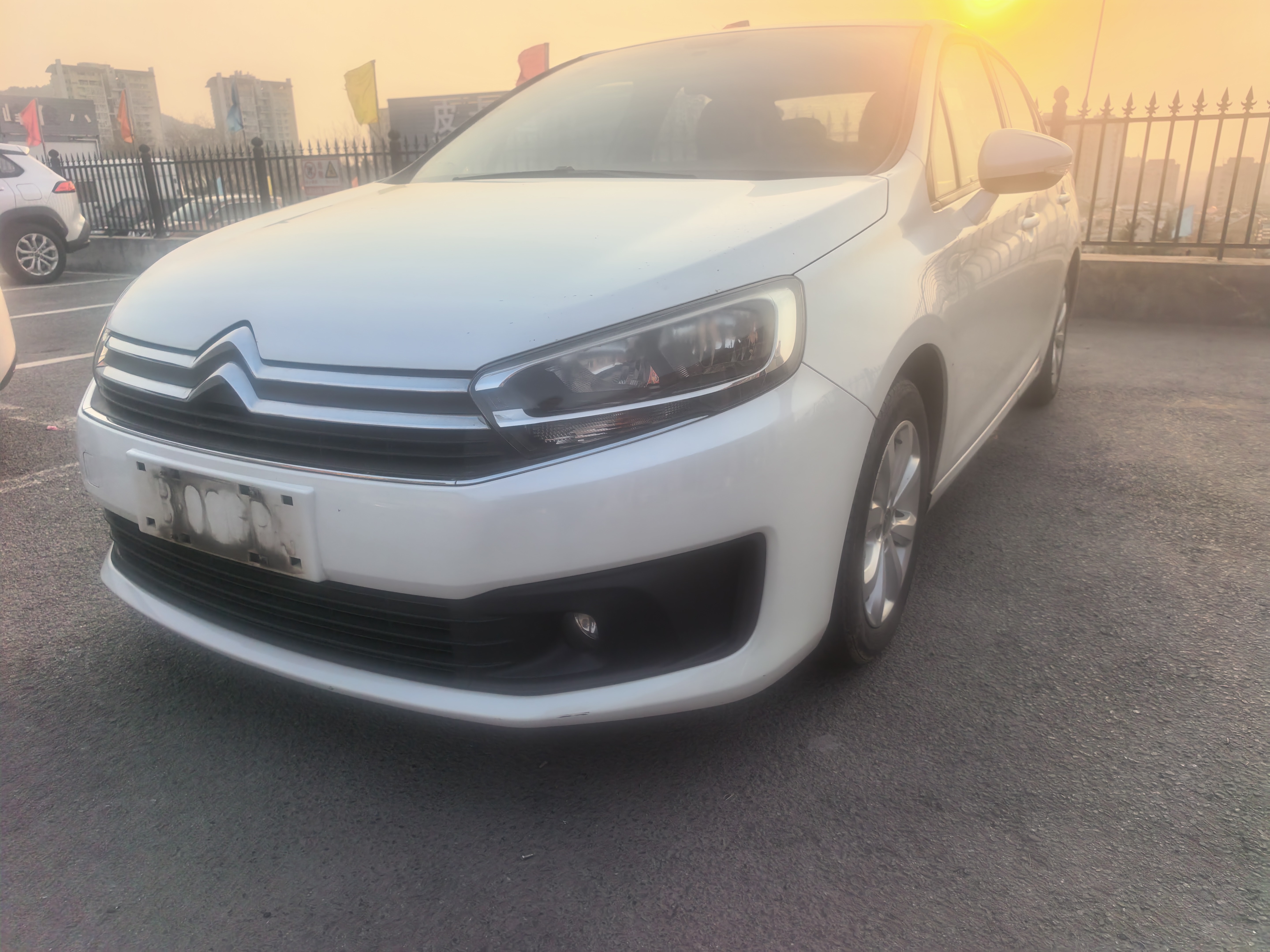 Citroen C4 C-Quatre 2017 car image 