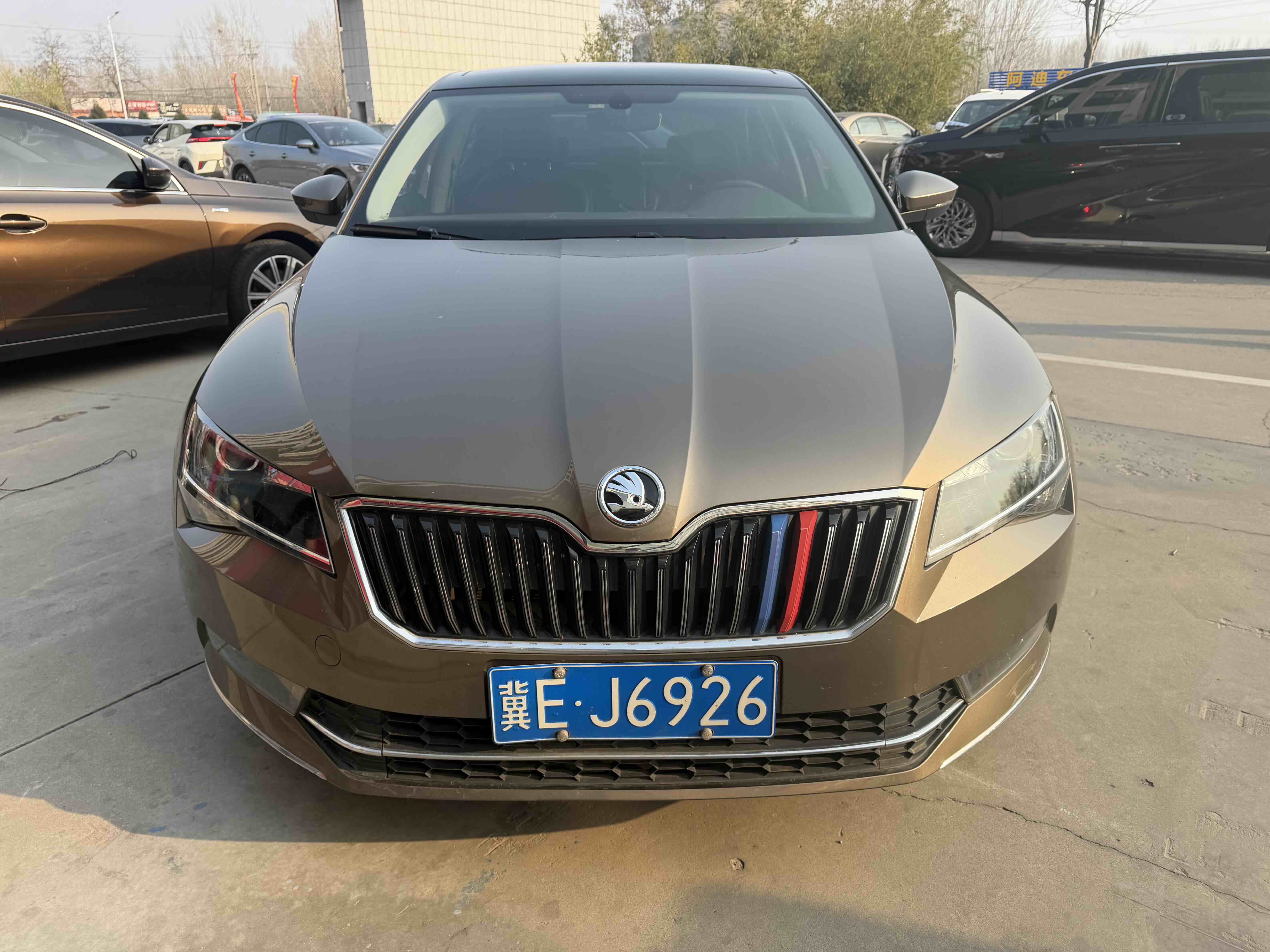 Skoda Superb 2017 汽车图片 