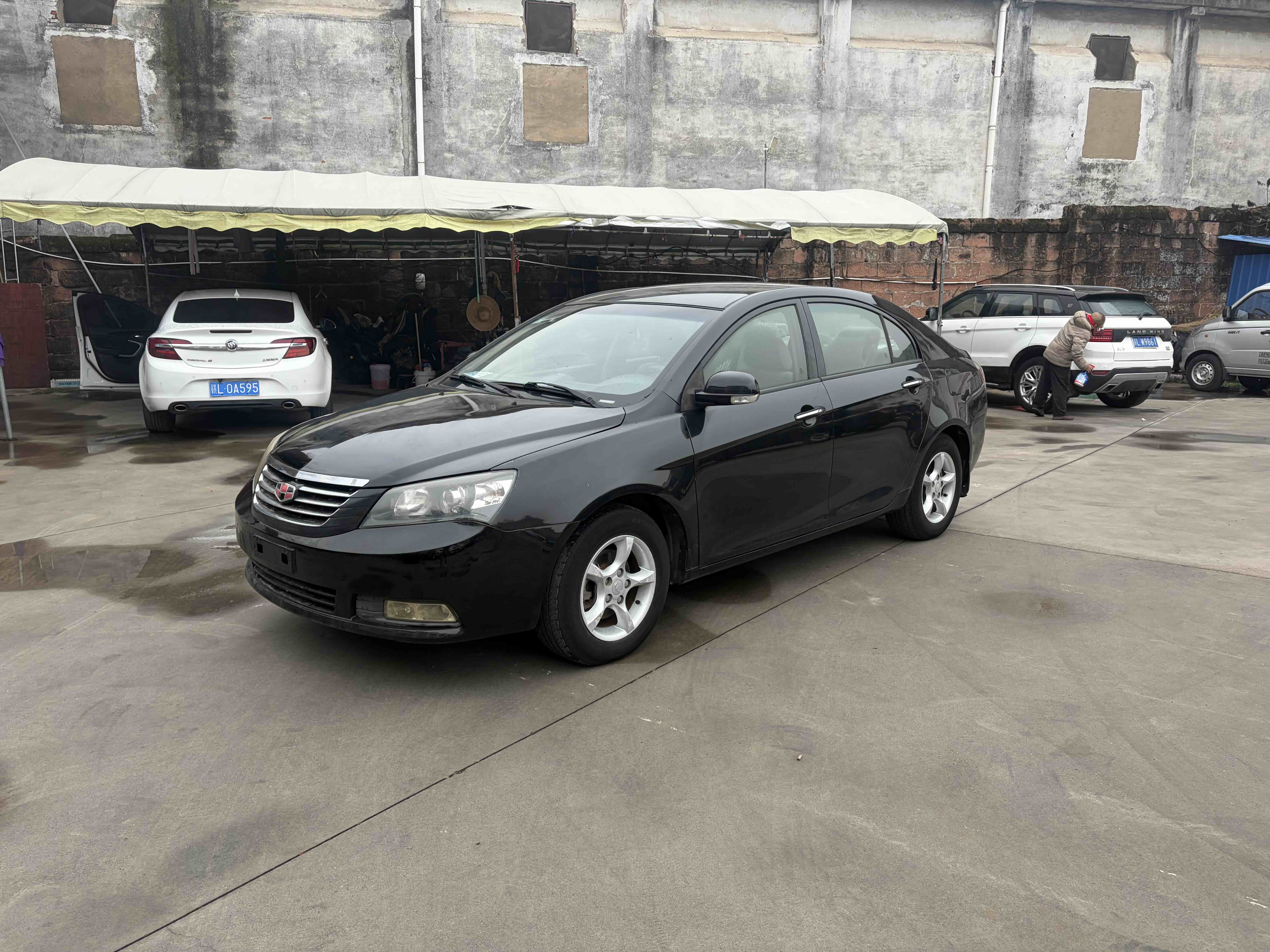 GEELY Emgrand Classic 2012 صورة سيارة 