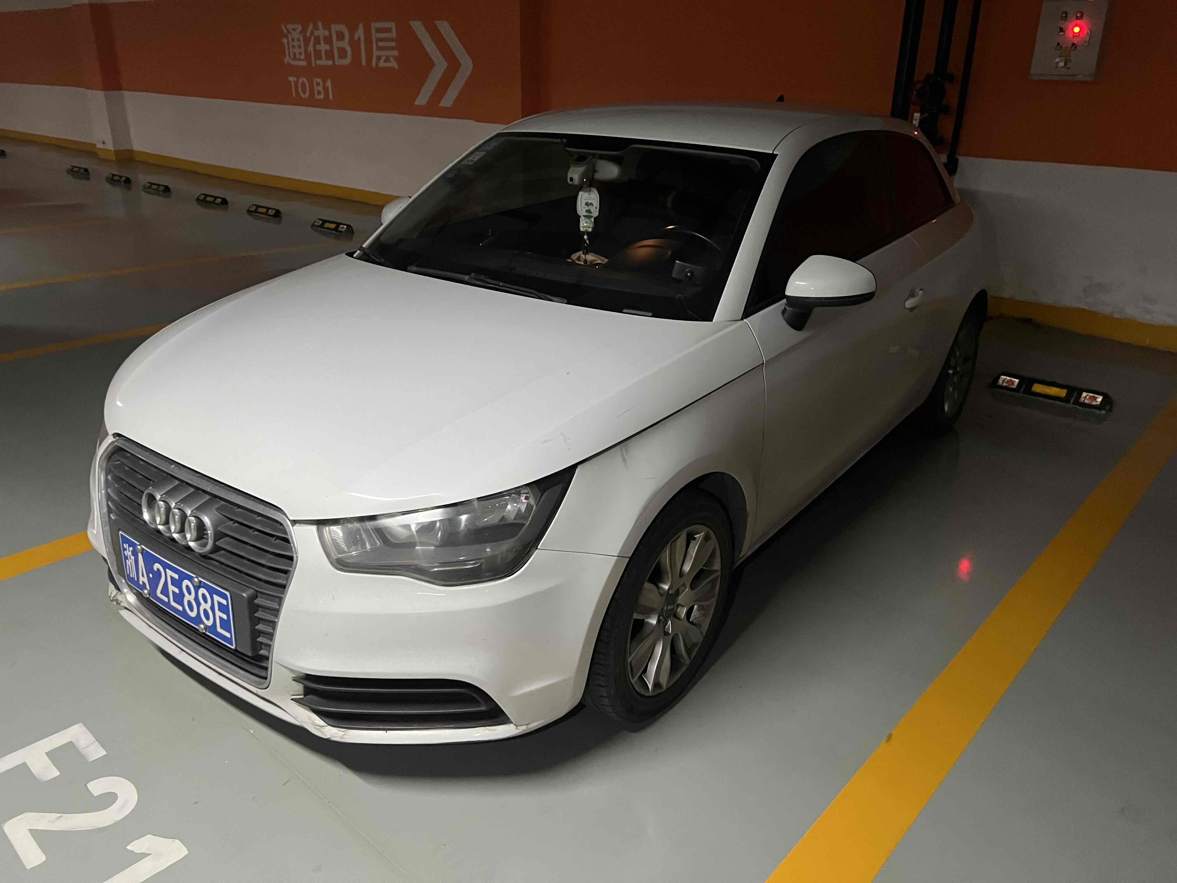 Audi A1 2012 car image 