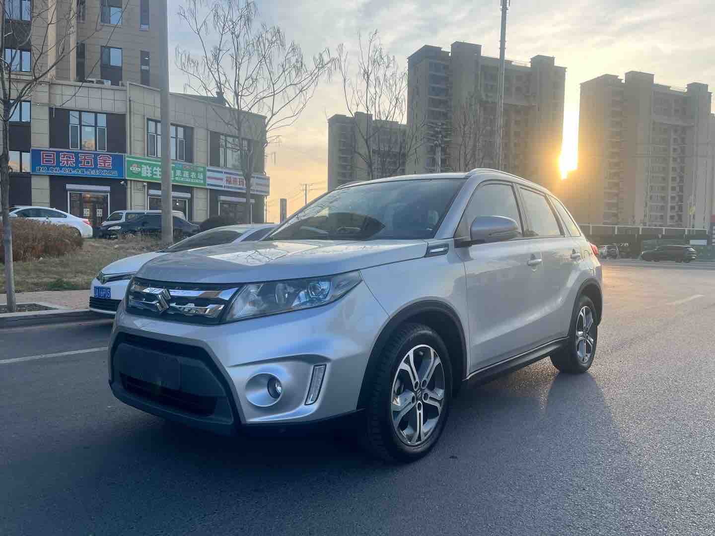 Suzuki Vitara 2017 image de voiture 