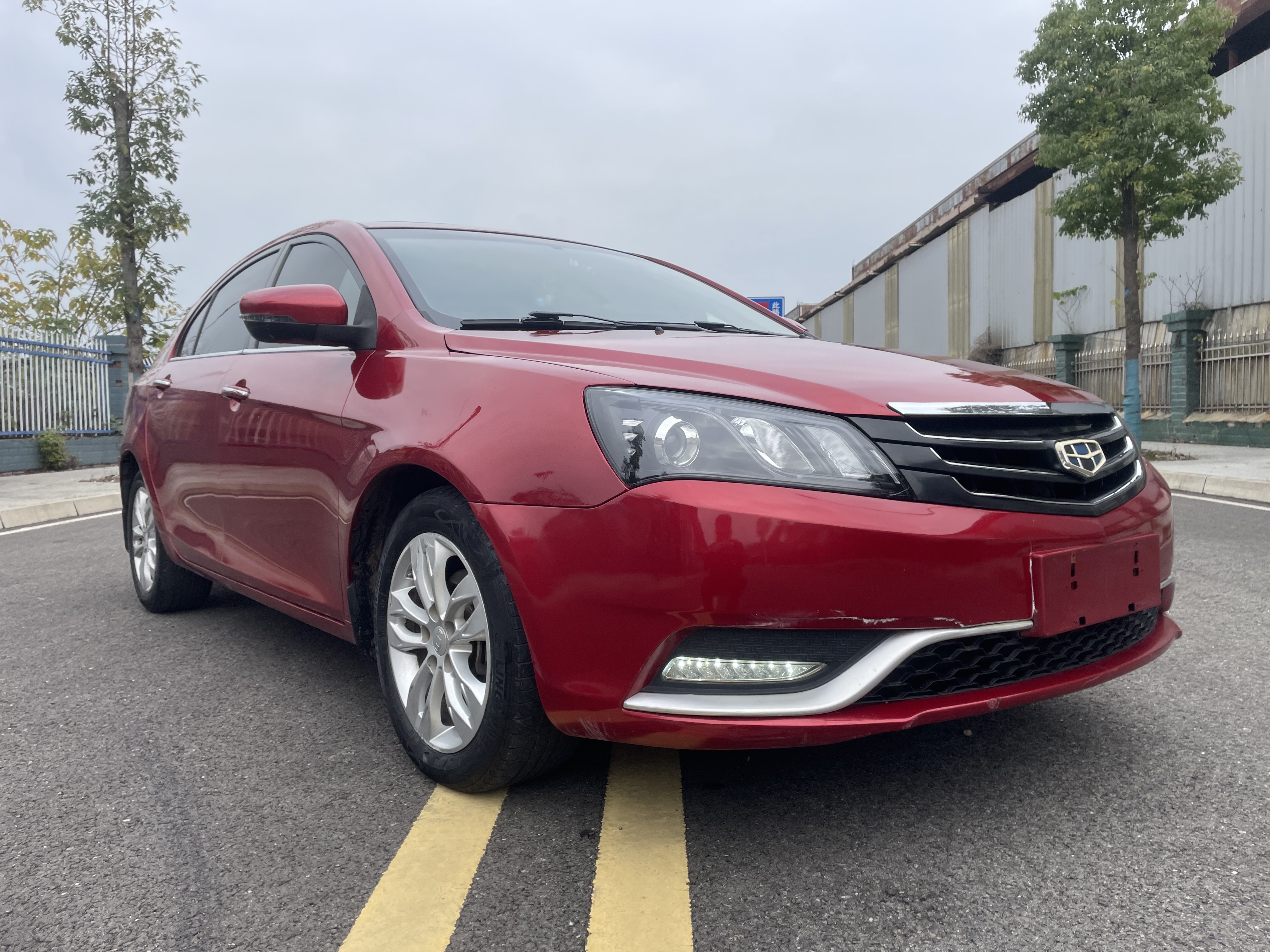GEELY Emgrand 2015 car image 