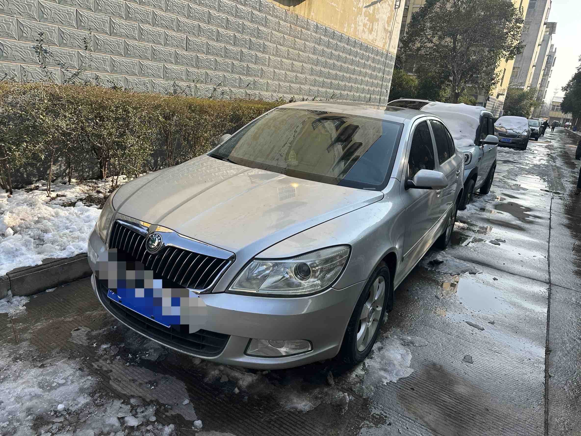 Skoda Octavia 2012 car image 