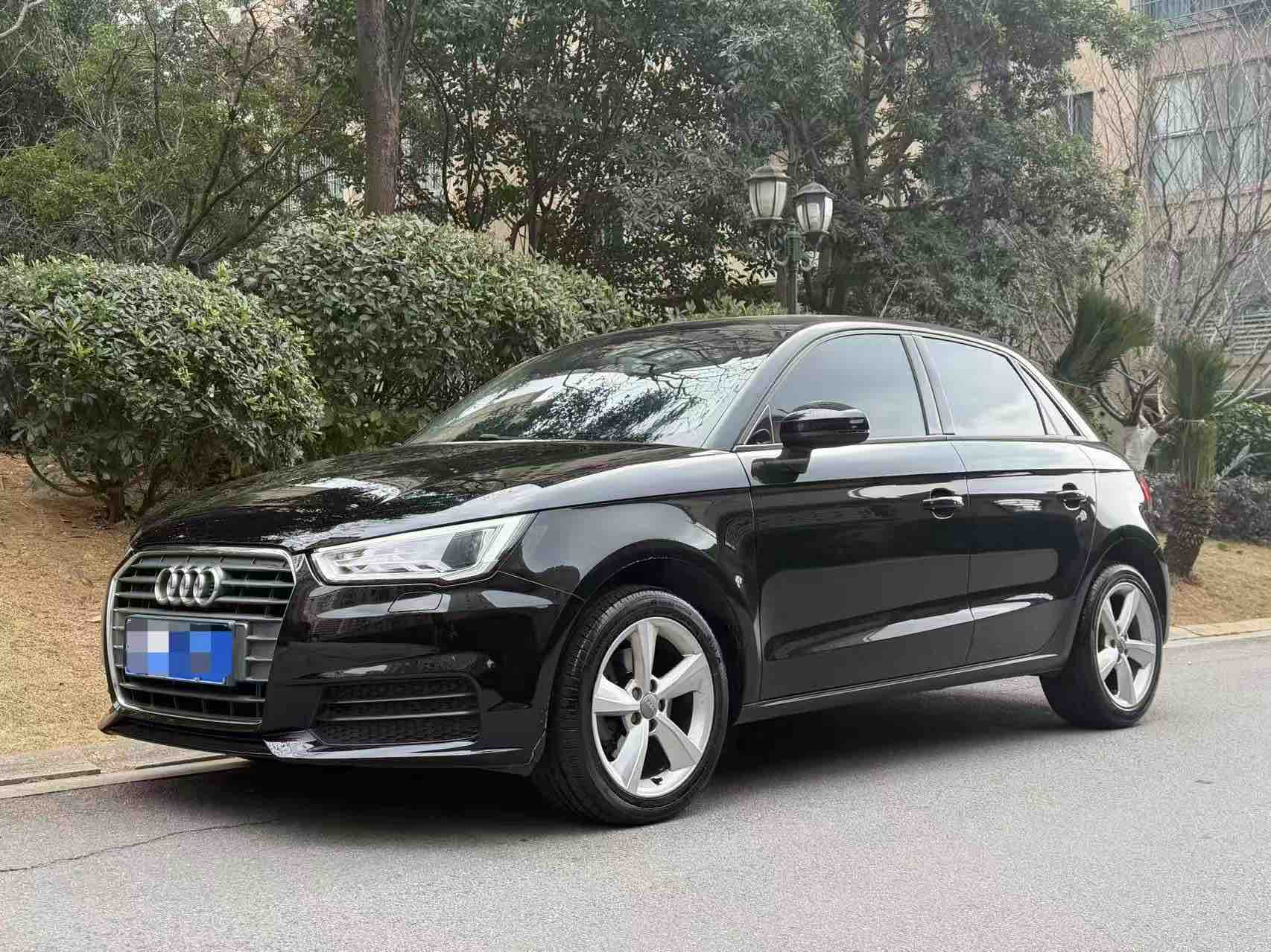 Audi A1 2017 car image 
