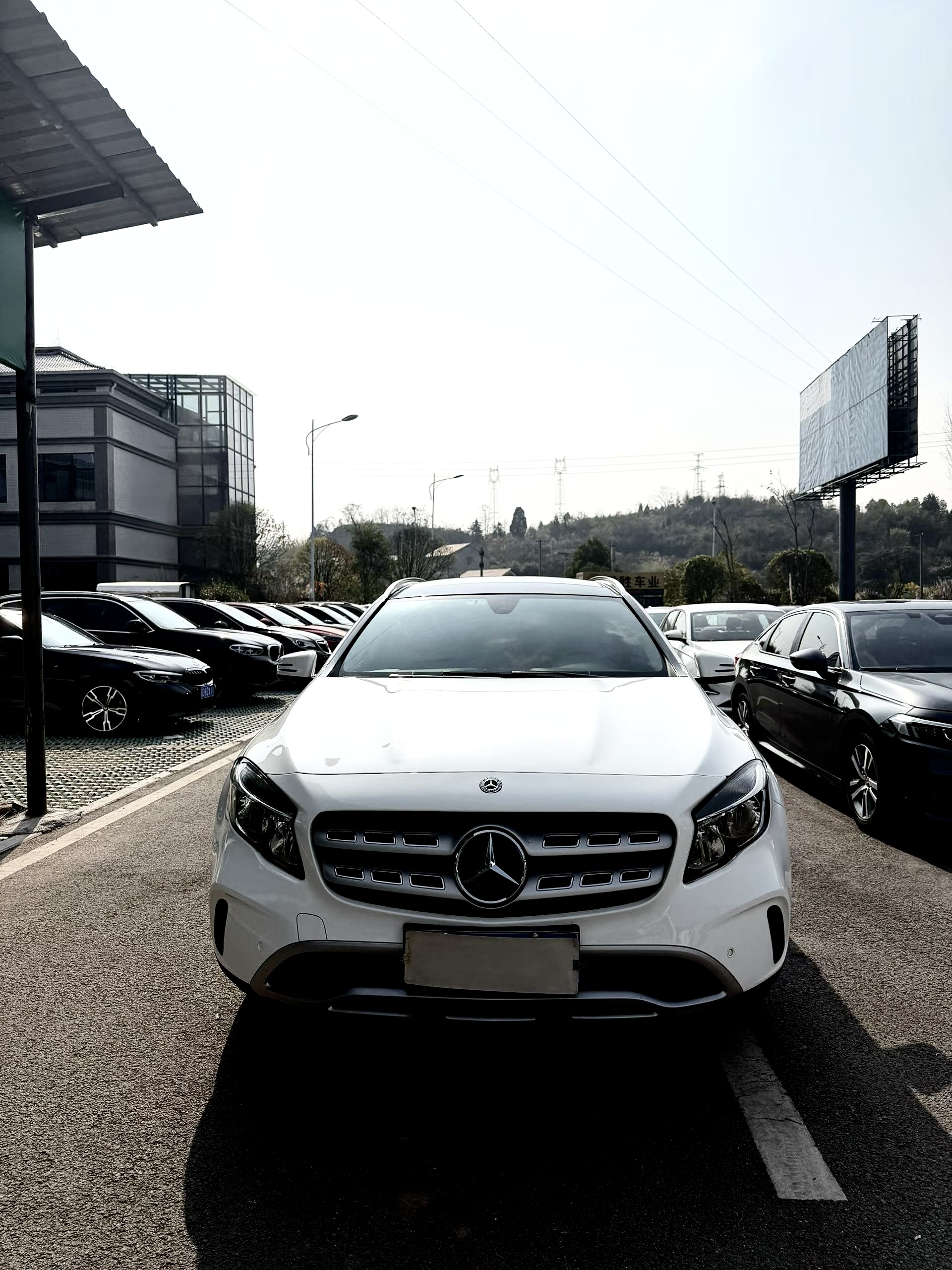 Mercedes-Benz GLA Class 2018 Mercedes-Benz GLA Class 2018 汽车图片