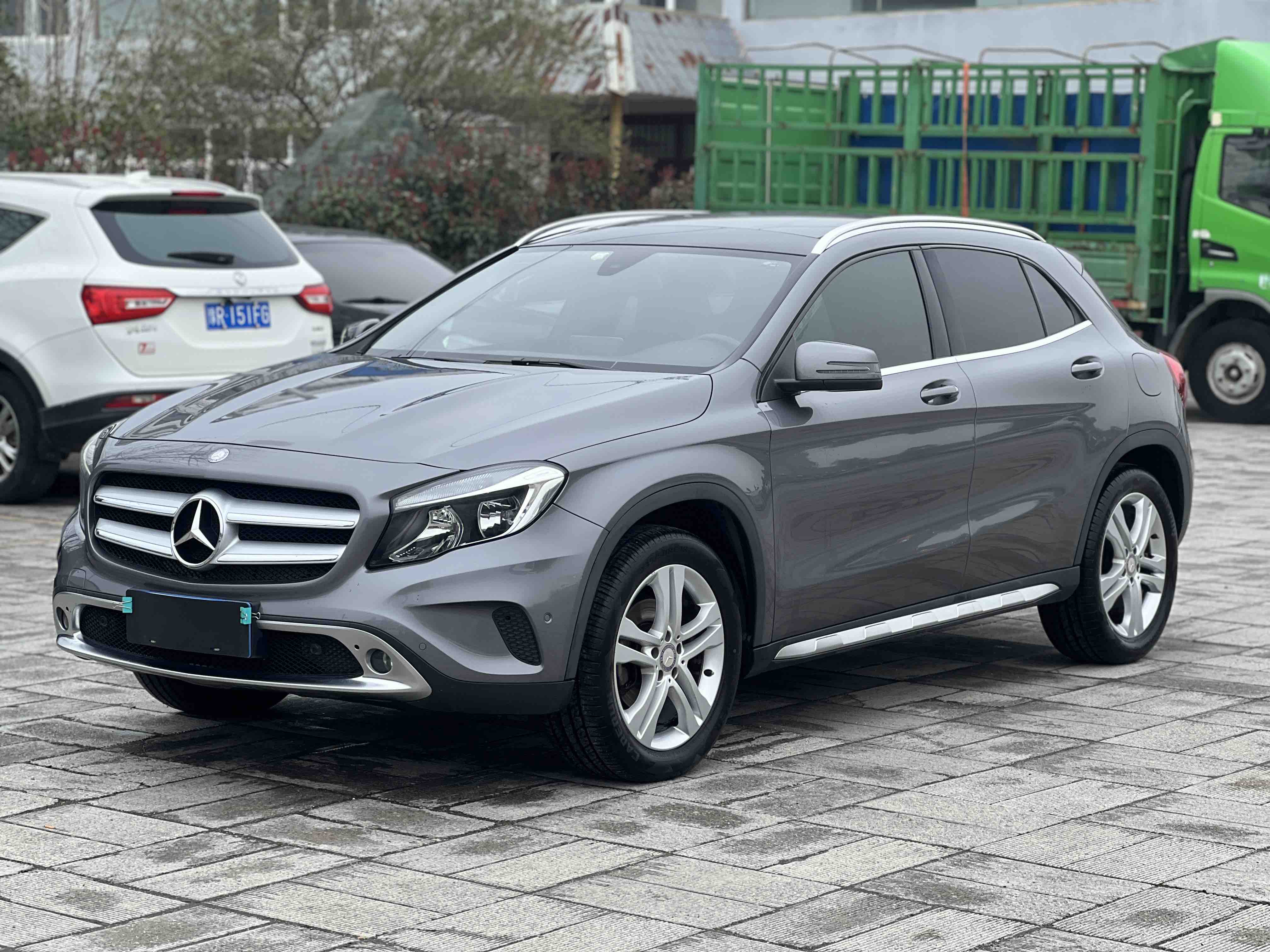 Mercedes-Benz GLA Class 2017 汽车图片 