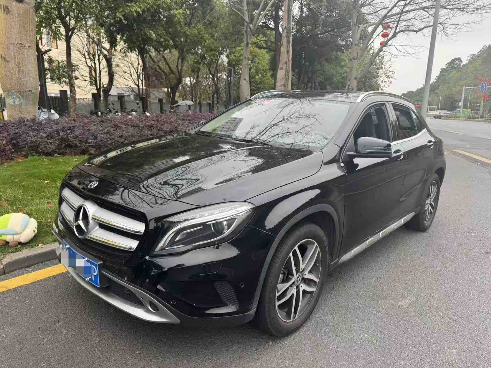 Mercedes-Benz GLA Class 2017 Mercedes-Benz GLA Class 2017 汽车图片