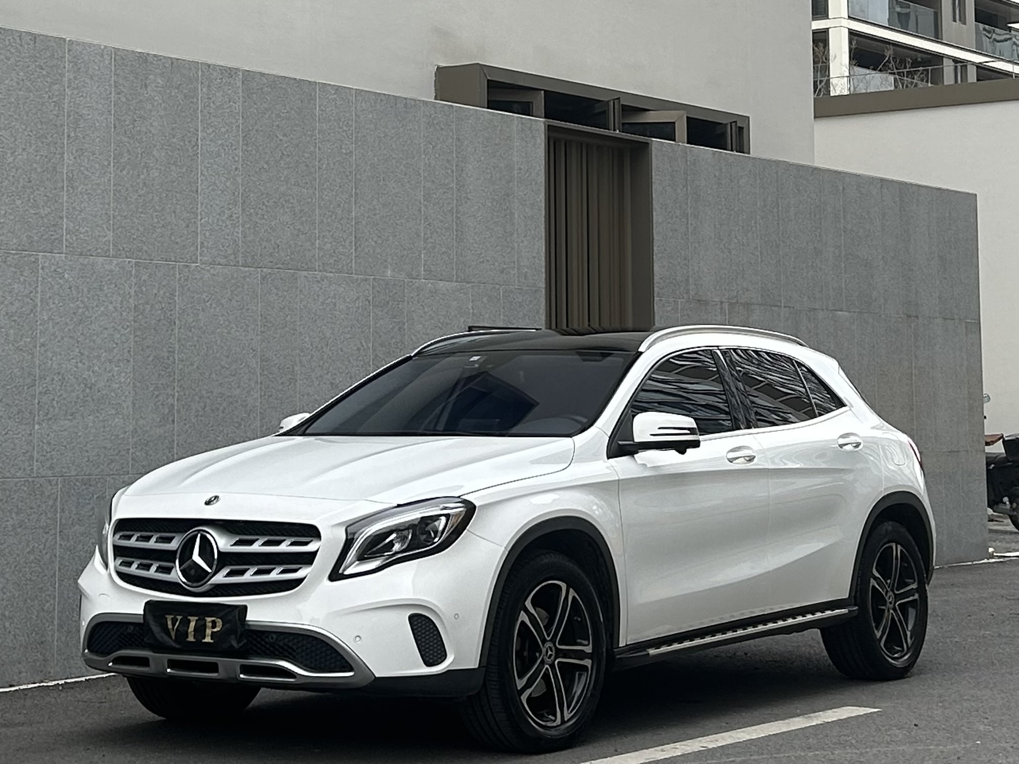 Mercedes-Benz GLA Class 2018 汽车图片 