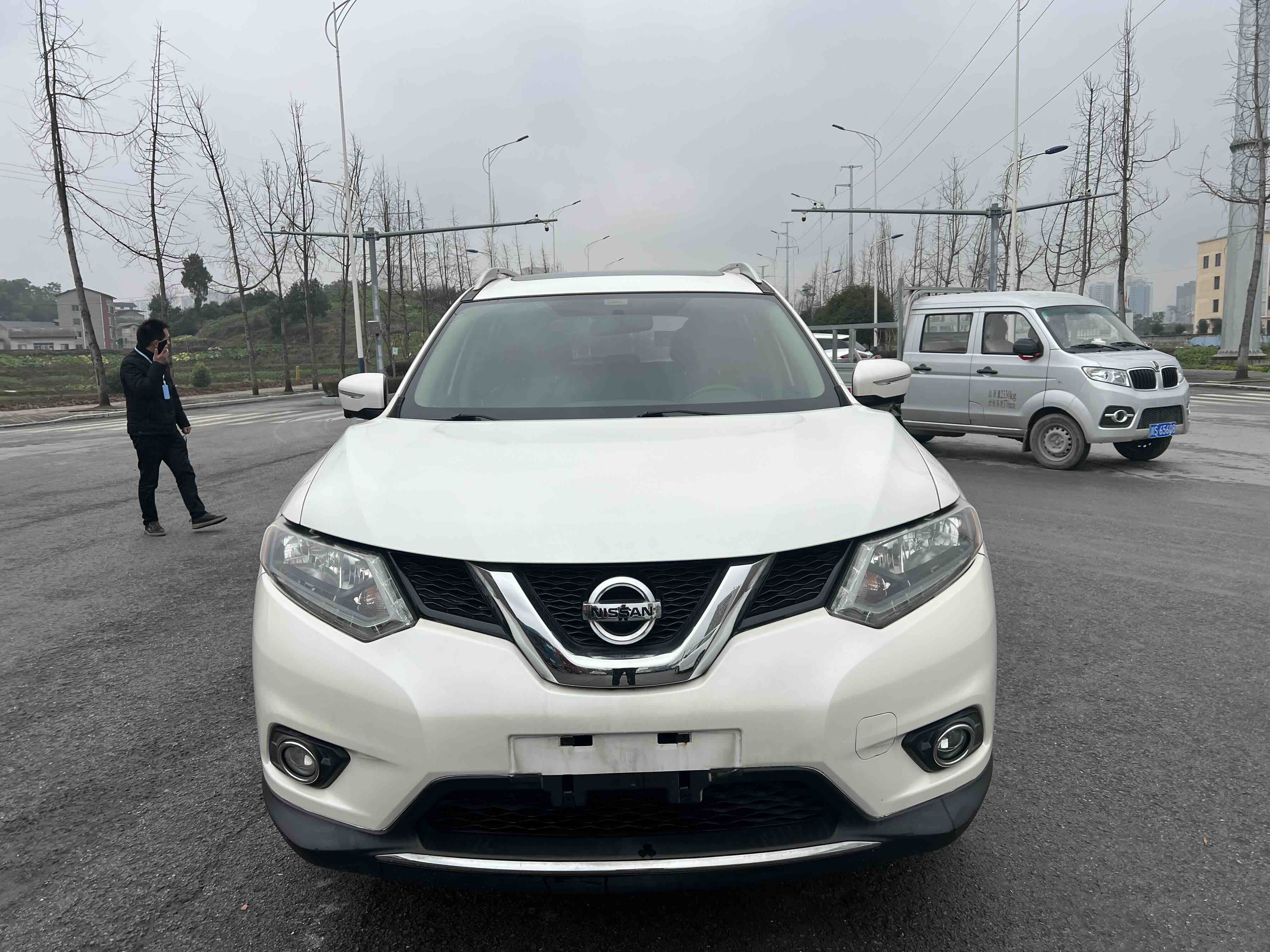 Nissan X-Trail 2016 汽车图片 