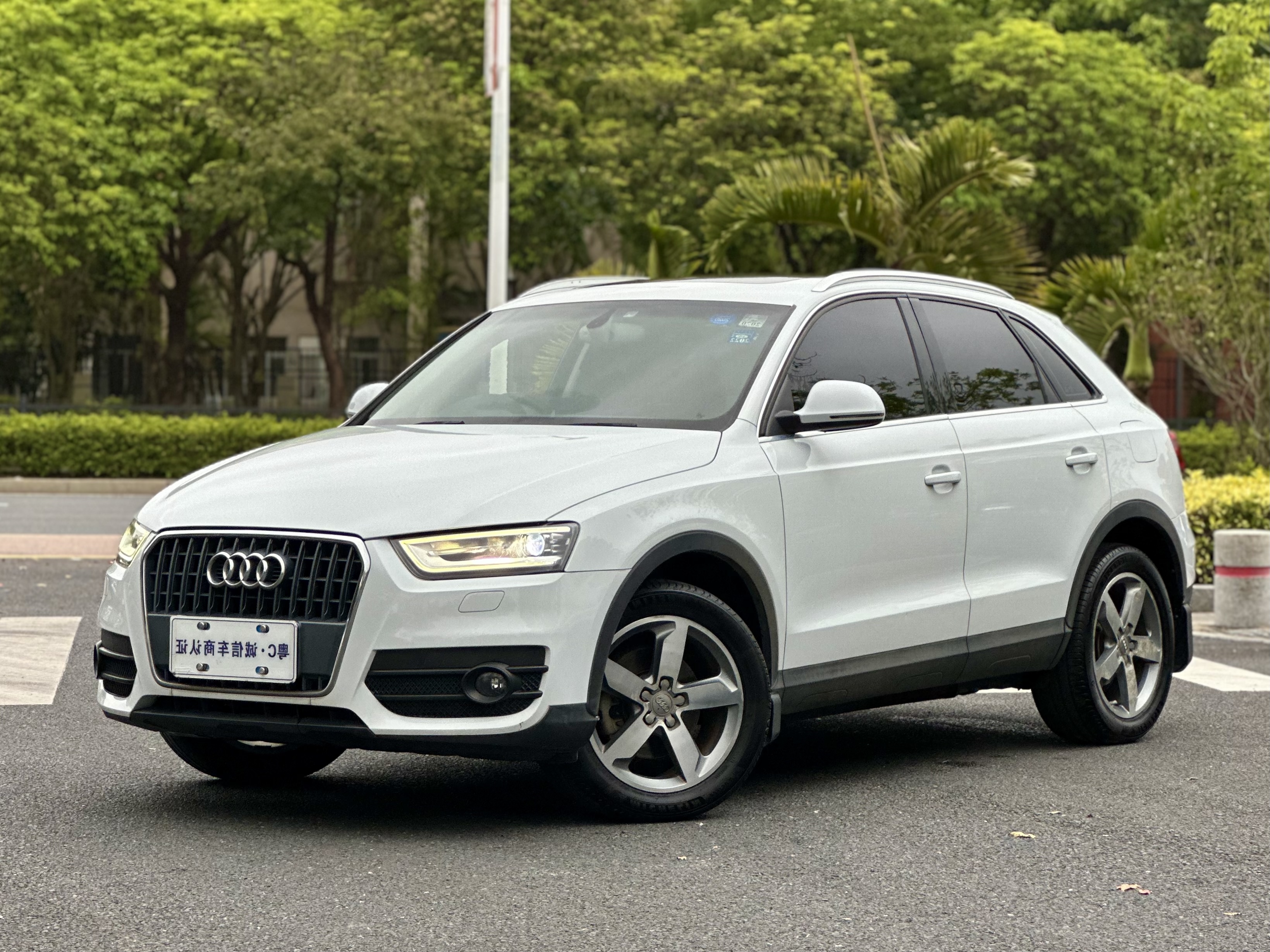 Audi Q3 2016 Audi Q3 2016 car image