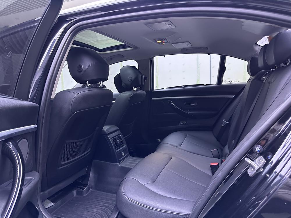 BMW 3 Series 2017 #14 BMW 3 Series 2017 car image #14
