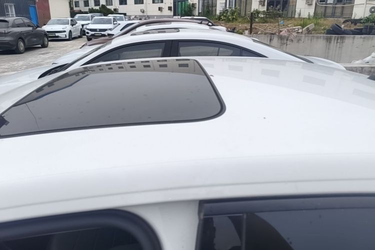 Volkswagen Bora 2023 immagine di auto #25