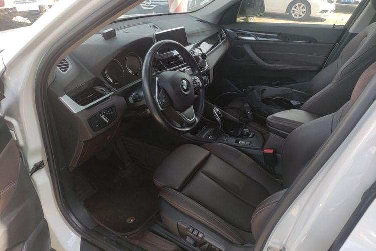BMW X1 2020 car image #15