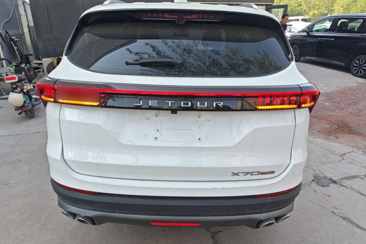 Jetour X70 PLUS 2025 car image #6