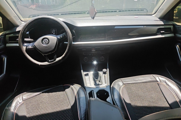 Volkswagen Lavida 2019 #11 Volkswagen Lavida 2019 car image #11