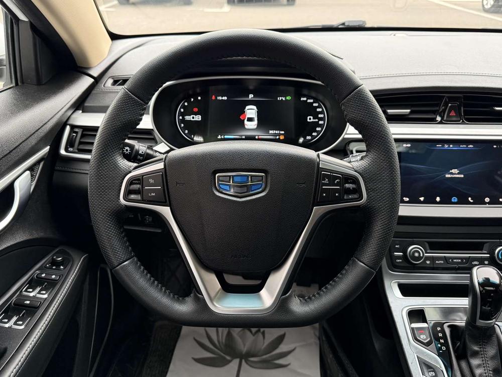 GEELY Emgrand 2018 car image #14