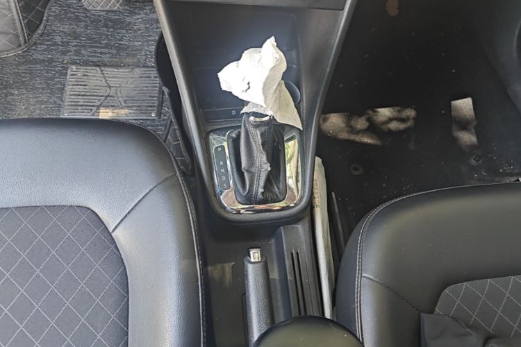 Skoda Rapid 2019 #14 Skoda Rapid 2019 image de voiture #14
