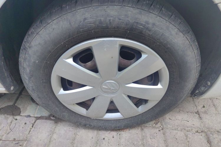 Volkswagen Santana 2016 car image #6