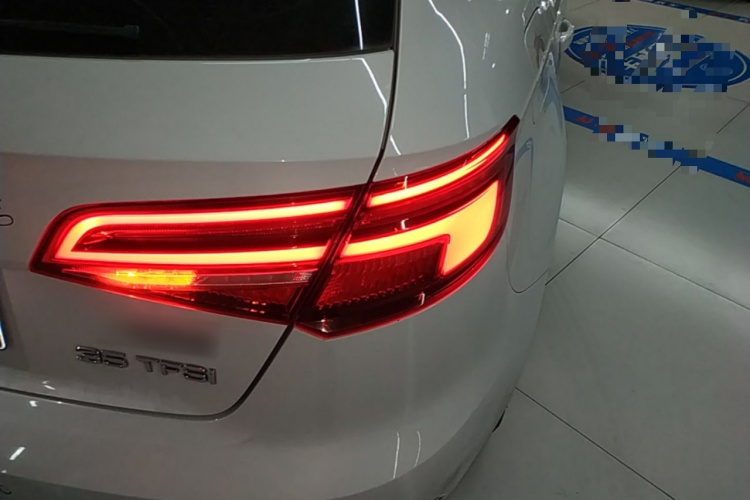 Audi A3 2017 car image #8