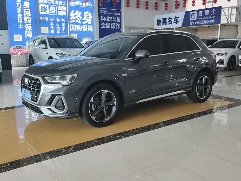 Audi Q3 2022 car image 