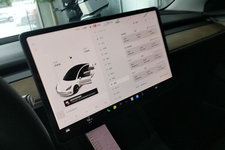 Tesla Model 3 2021 #13 Tesla Model 3 2021 car image #13