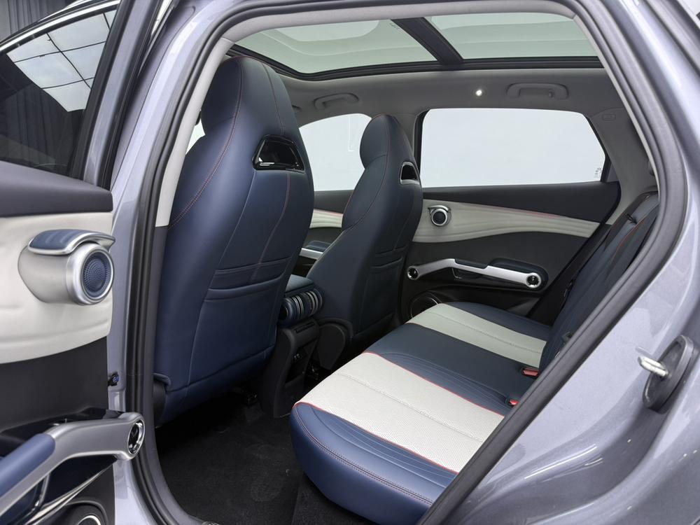 BYD Yuan Plus 2022 #11 BYD Yuan Plus 2022 изображение автомобиля #11