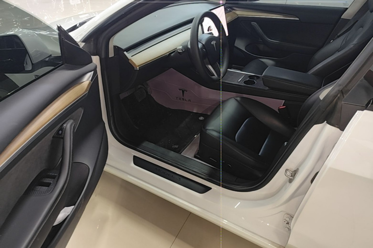 Tesla Model 3 2021 #16 Tesla Model 3 2021 car image #16