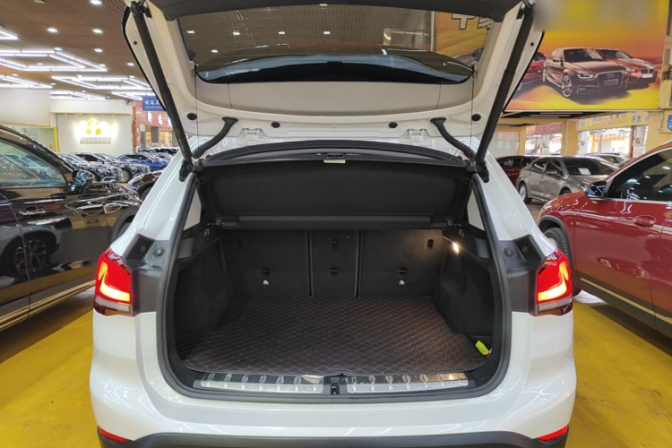 BMW X1 2020 car image #21
