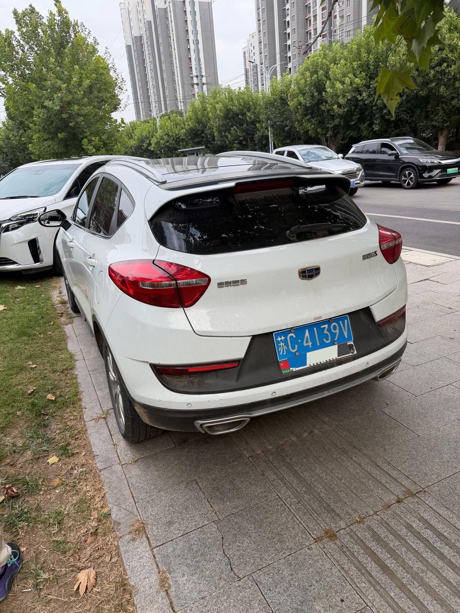GEELY Emgrand GS 2019 car image #3