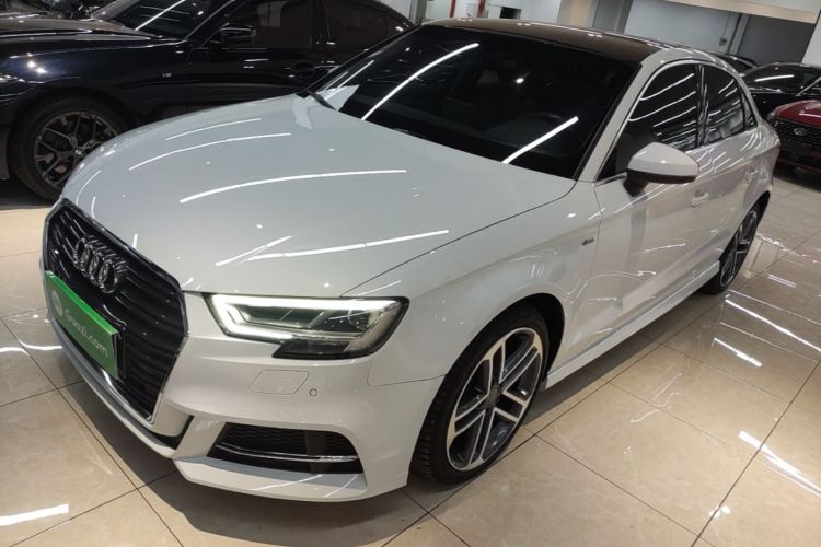 Audi A3 2019 car image #2