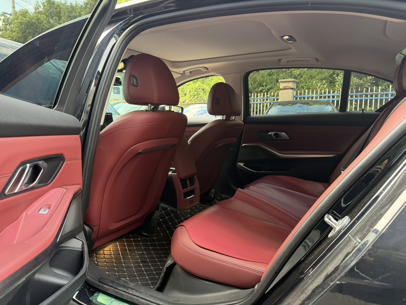 BMW i3 2025 car image #6