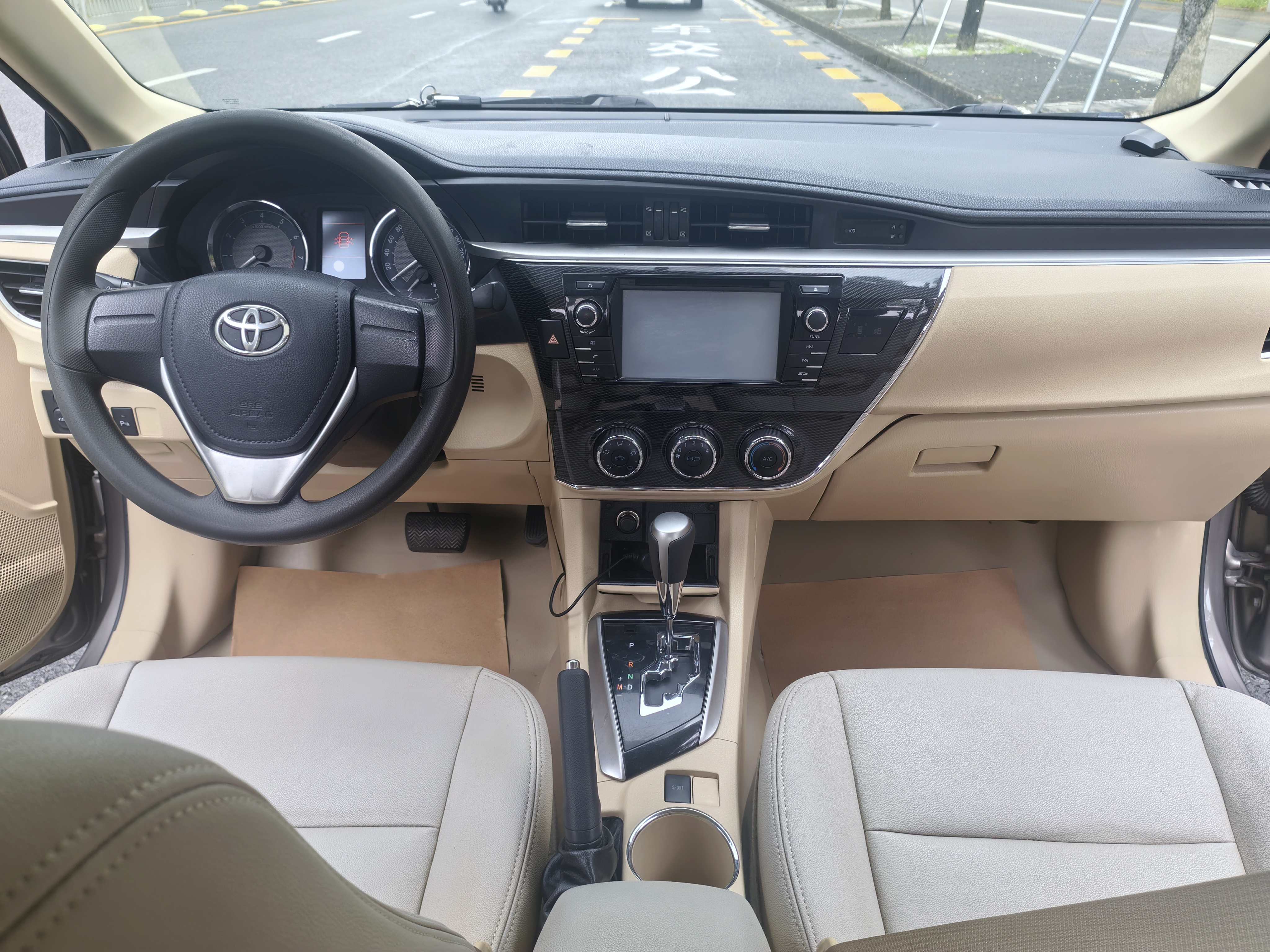 Toyota Corolla 2016 immagine di auto #6