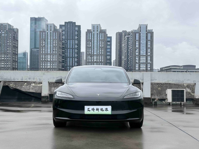Tesla Model 3 2025 #2 Tesla Model 3 2025 car image #2