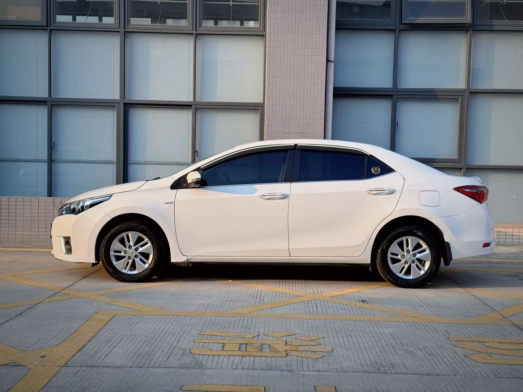 Toyota Corolla 2018 car image #5